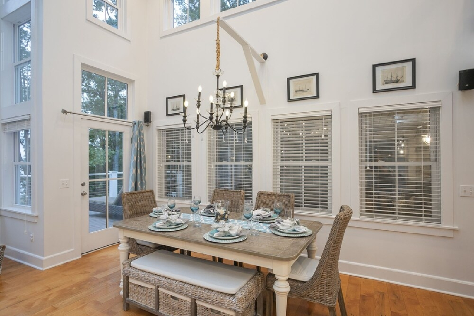 Modern Farmhouse Style Chalet with amazing Kentucky Lake views - Dock, Hottub and Firepit!