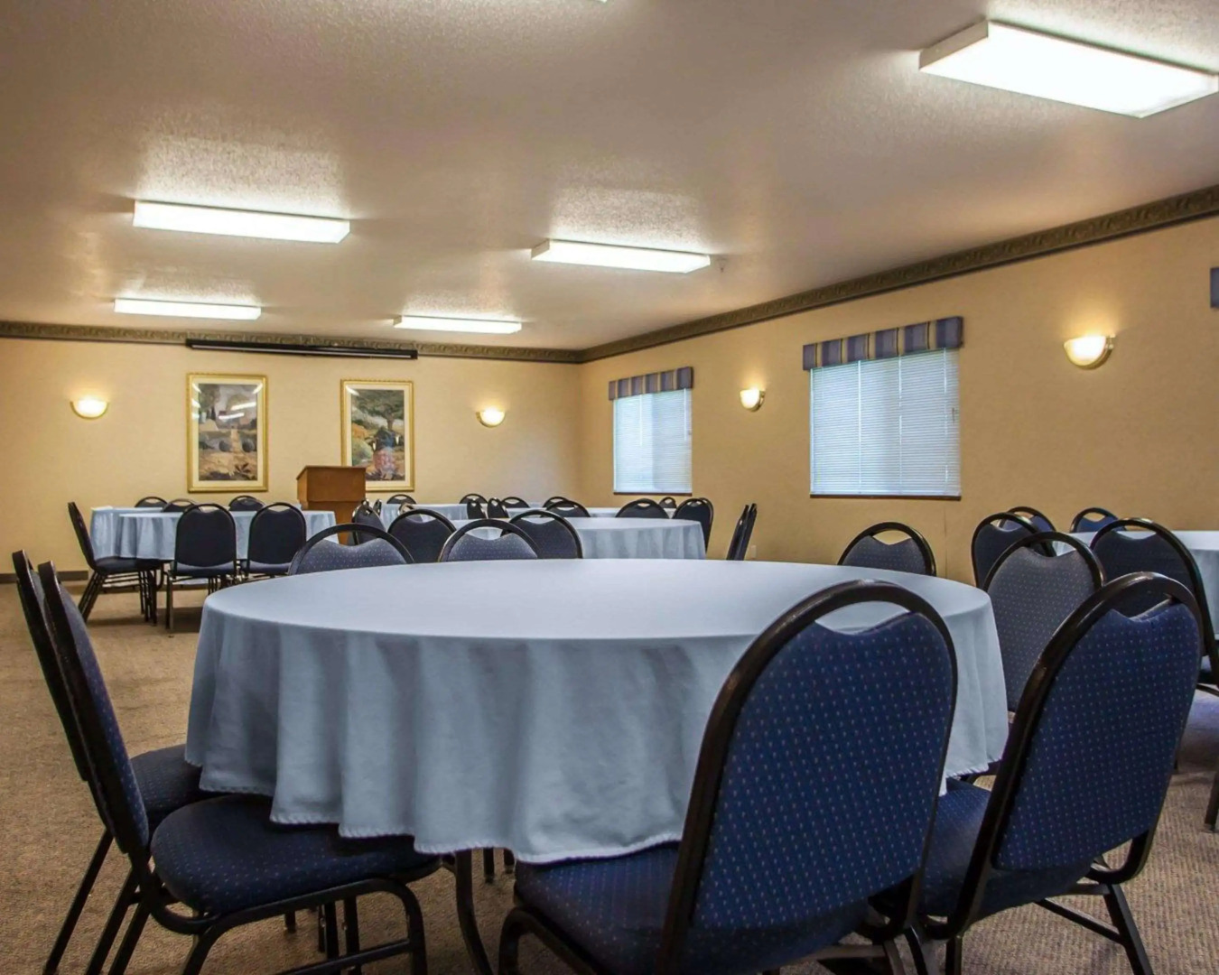 Quality Inn & Suites Eldridge Davenport North