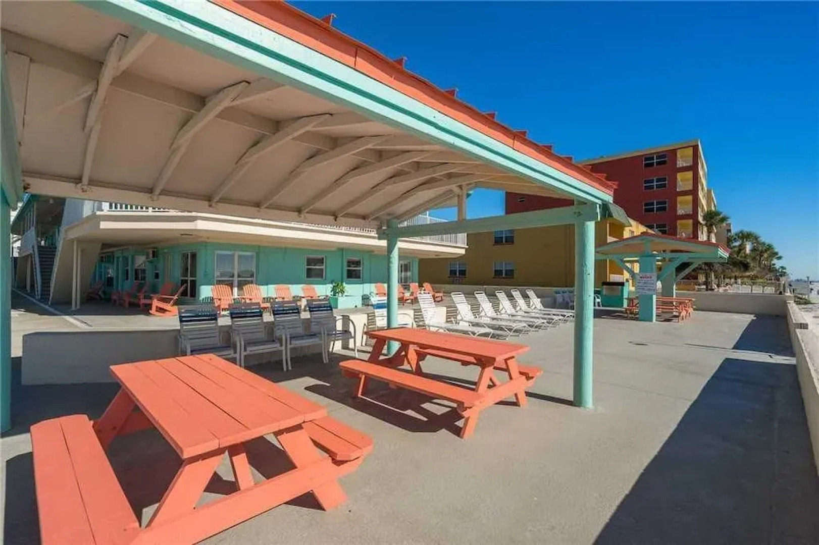 Sea Rocket 18 - Studio Condo