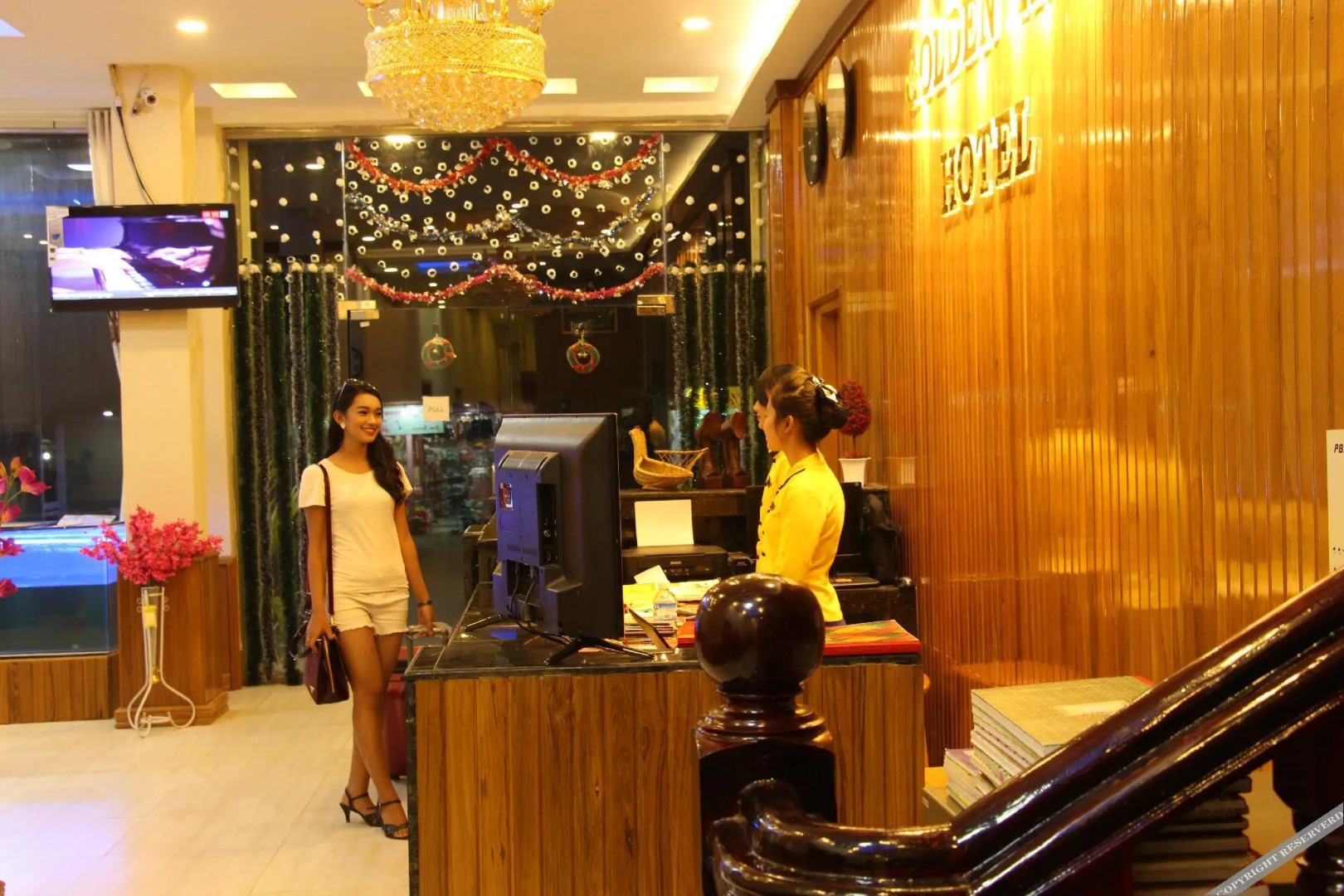 Kayah Golden Hill Hotel