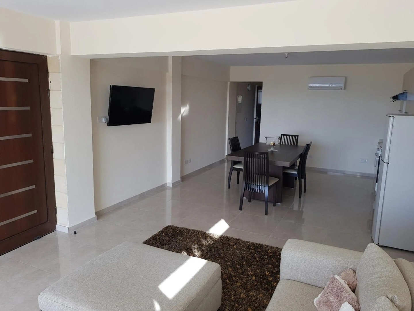 JOANNA SUNSET APTS Pomos