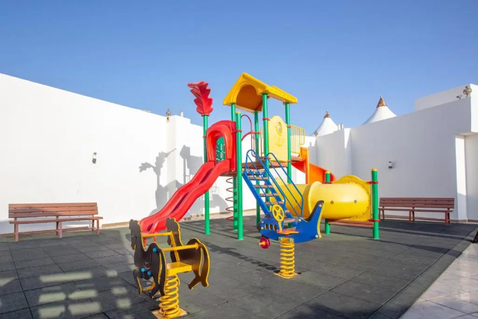 Sand Beach Suites(Families only)