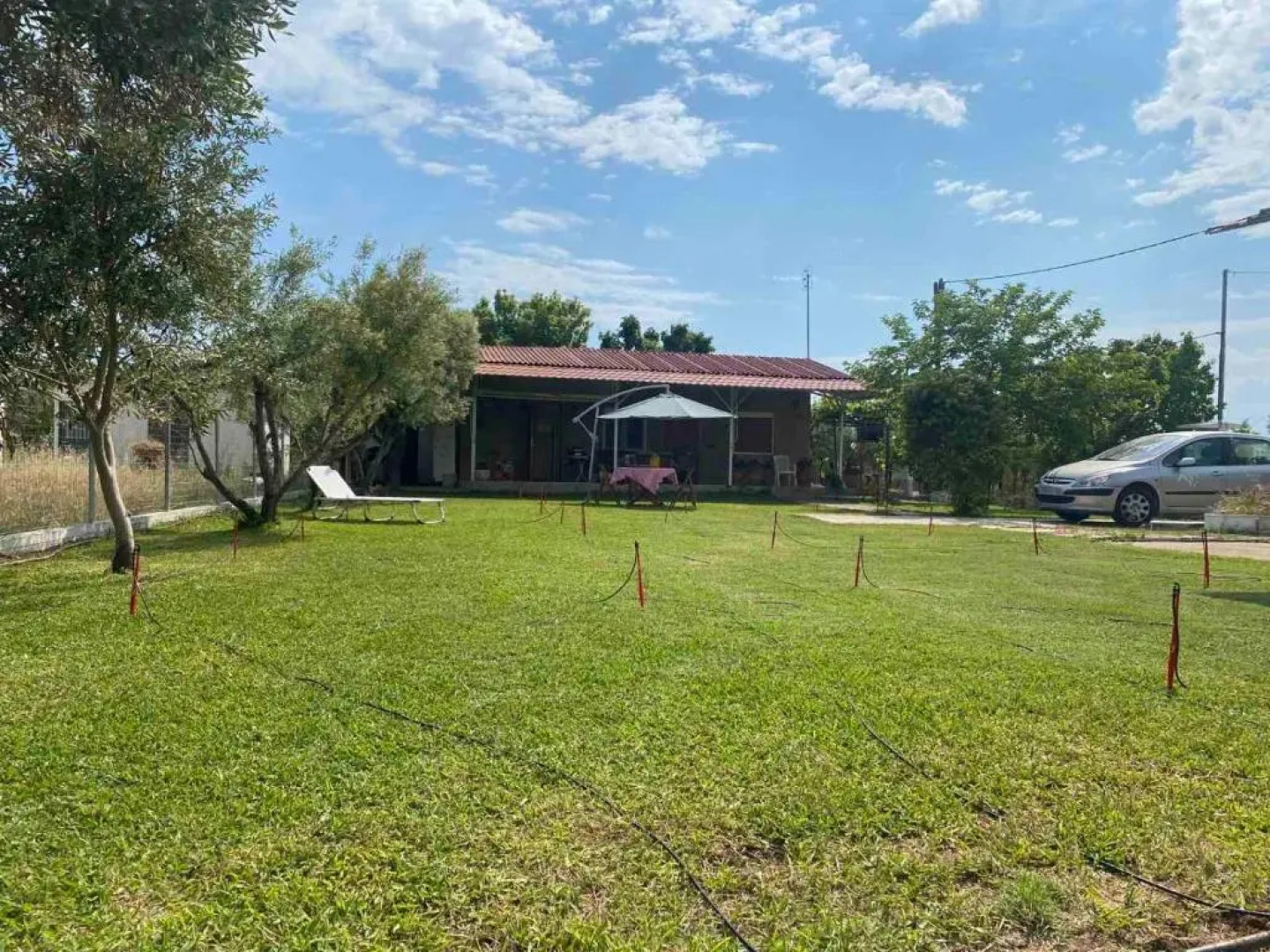 San Mamas Seaside Cottage-House and Garden w caravan