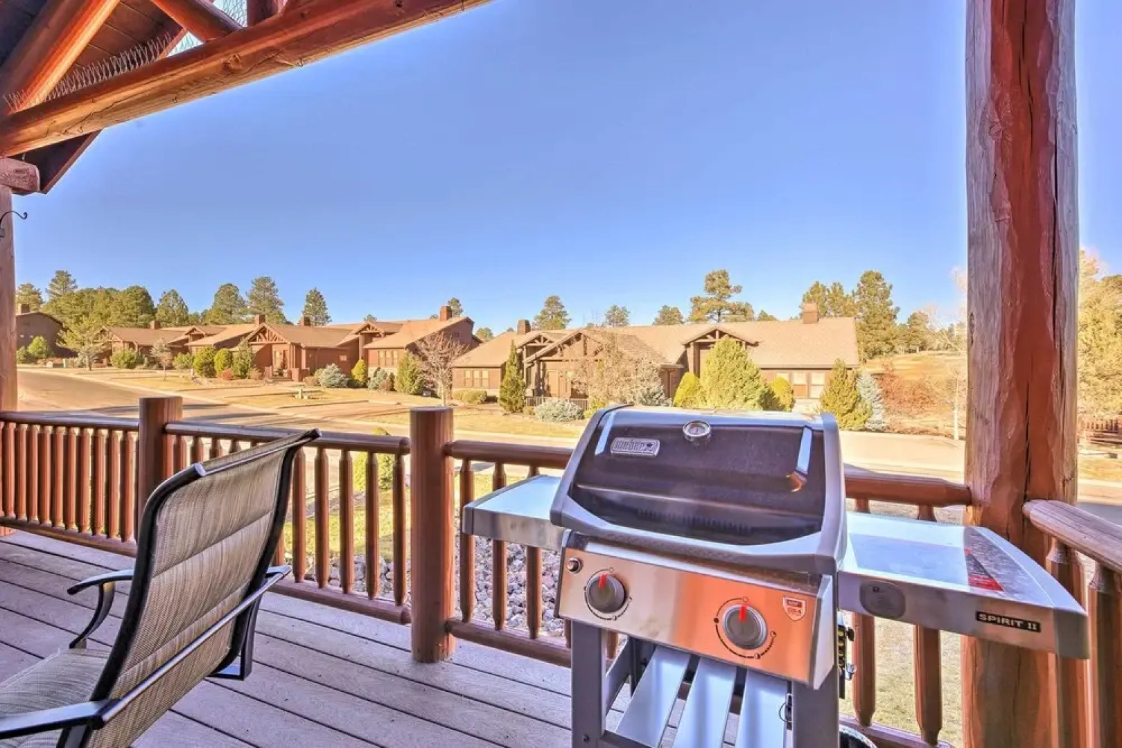 Patio, Deck & Grill: Spacious Show Low Home!