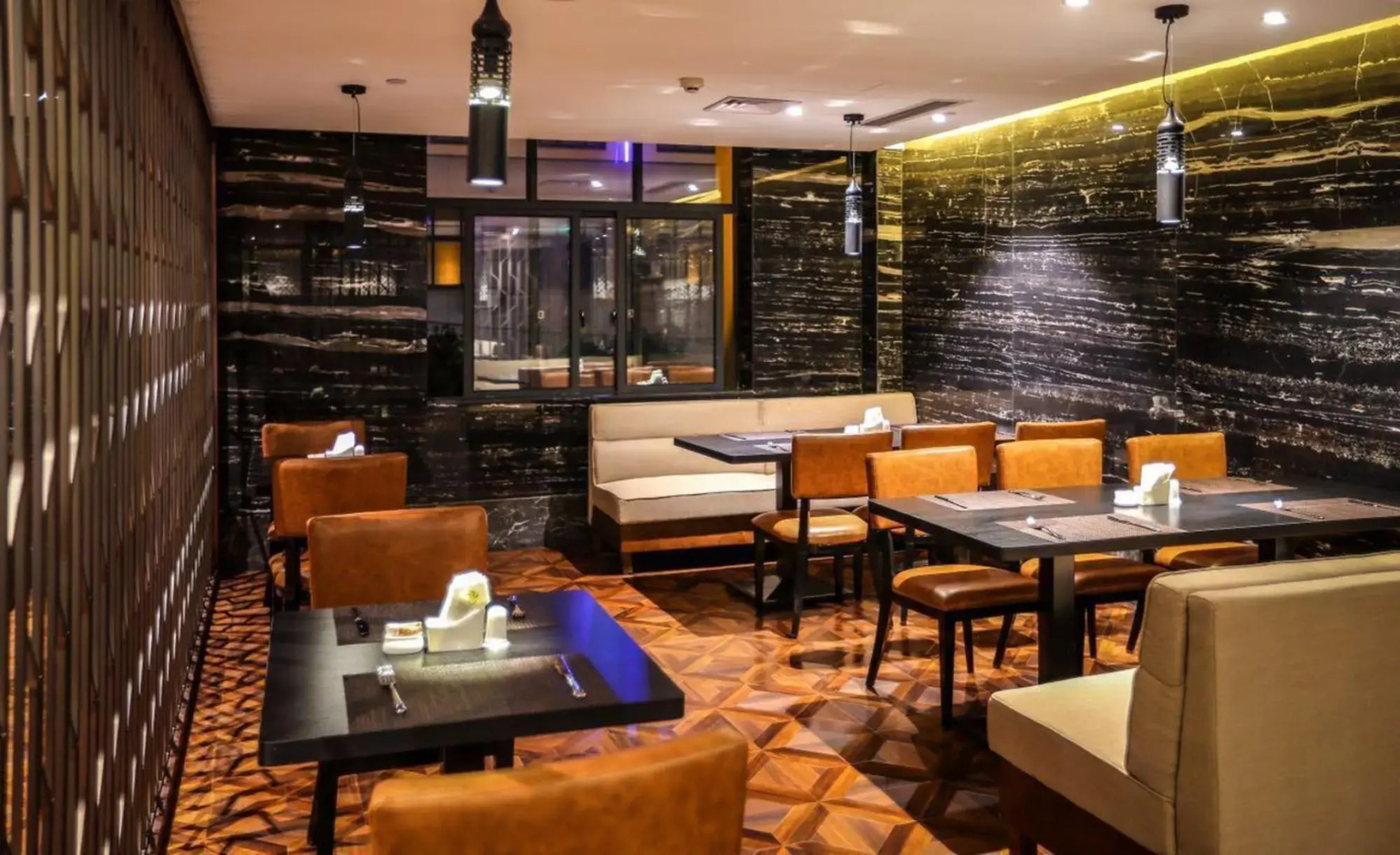 Fengchao International Hotel