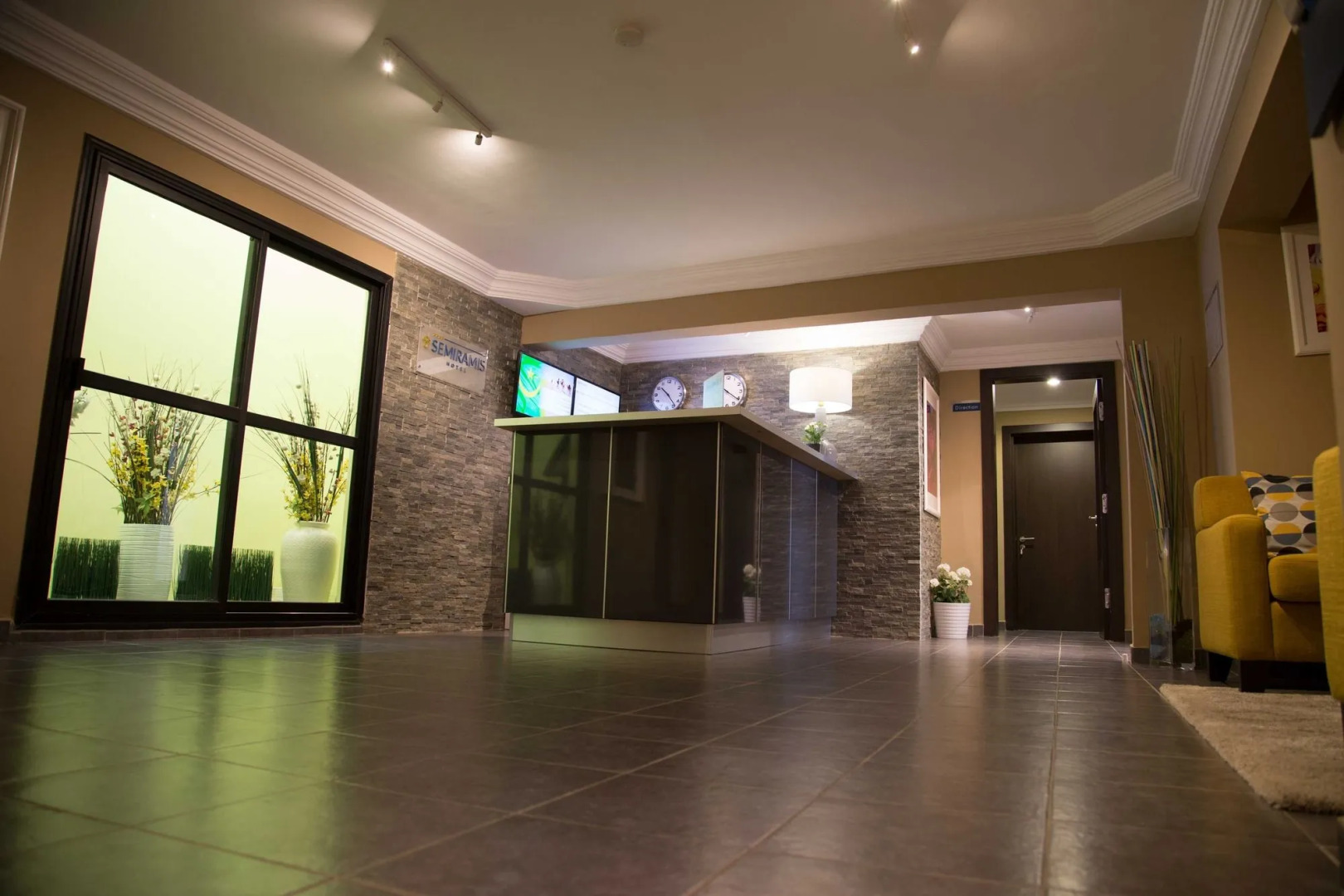 Hotel Semiramis City center