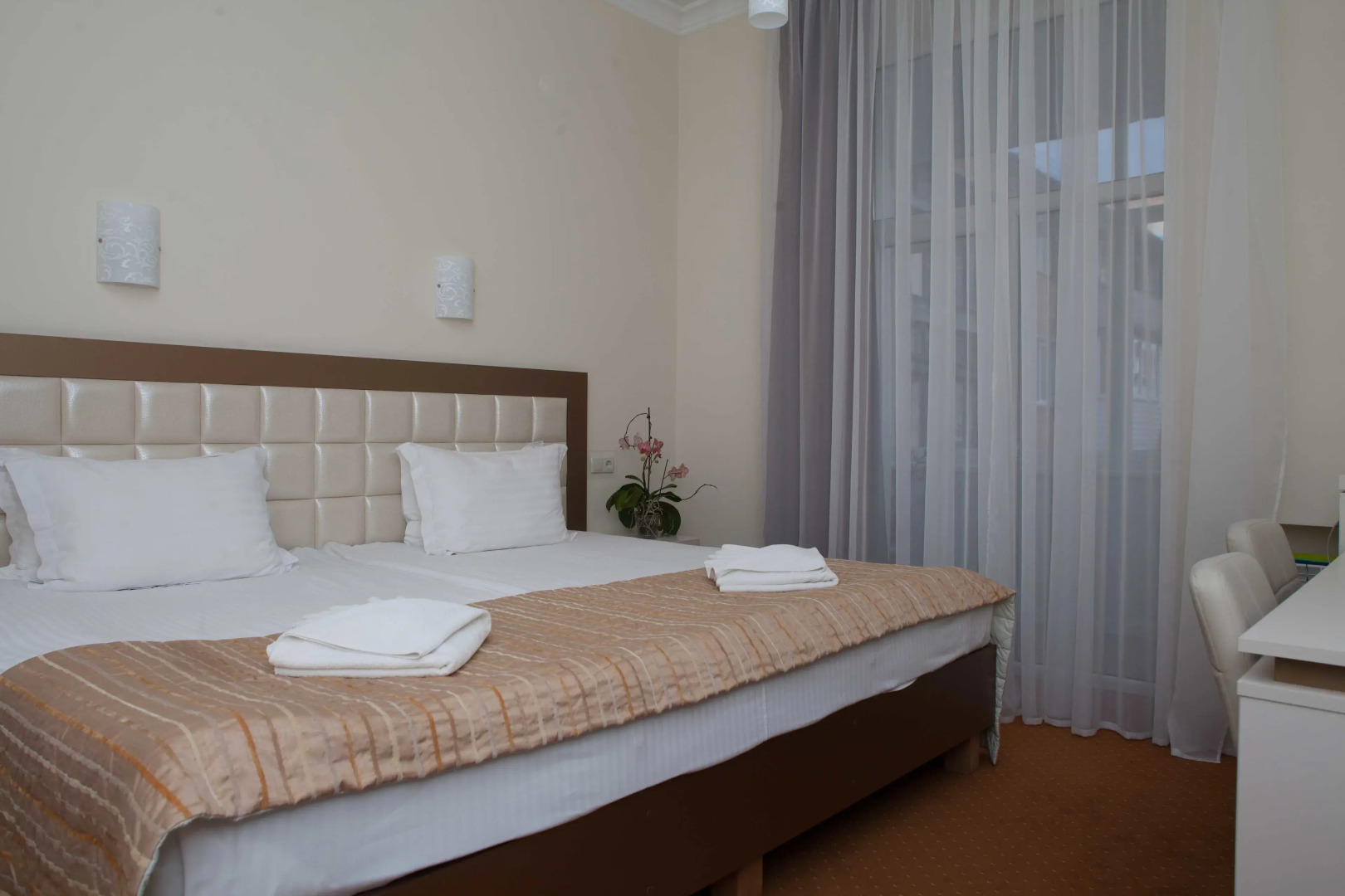 Мини-отель «Седьмое небо», ул. Евгения Коновальца