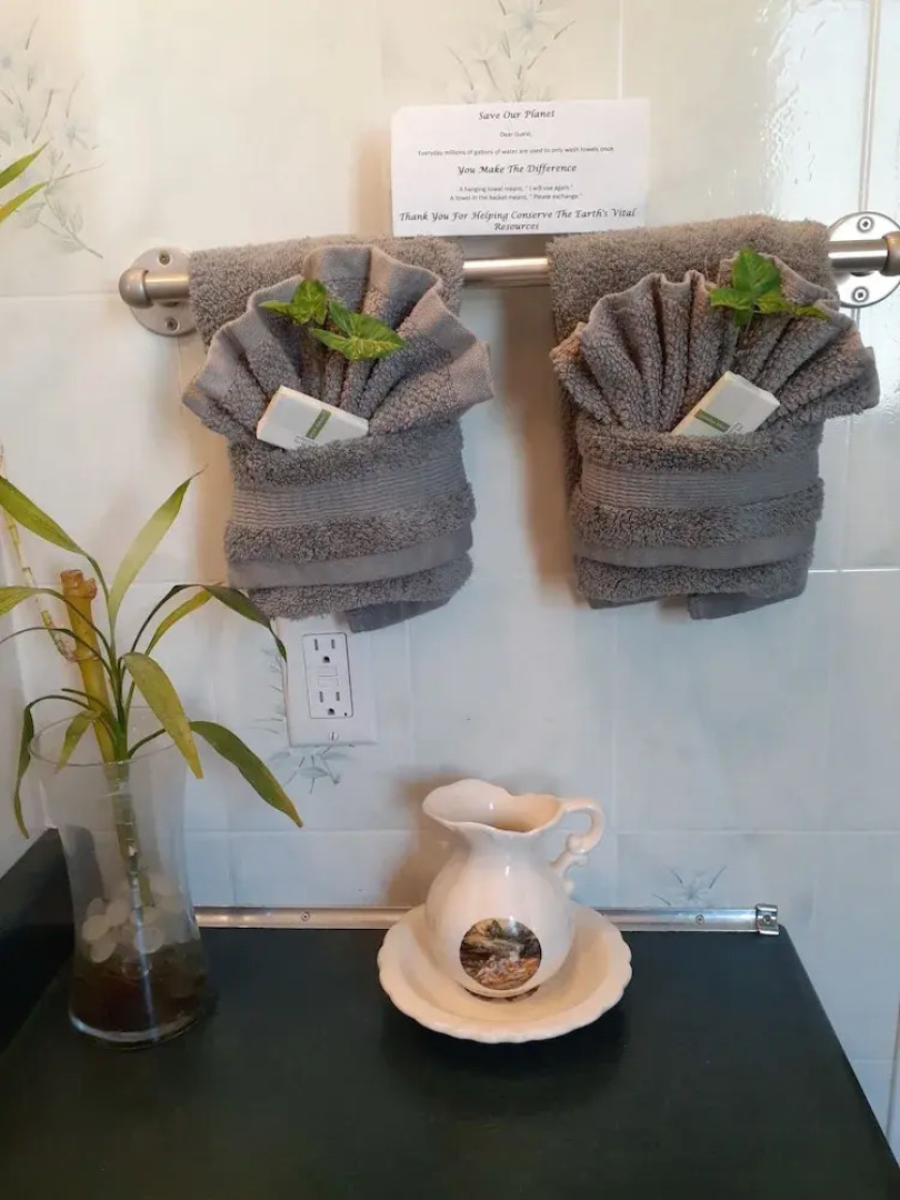 Nana's Nest And Breakfast