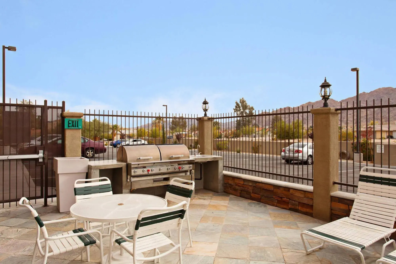 Holiday Inn Express Hotel & Suites Twentynine Palms by IHG