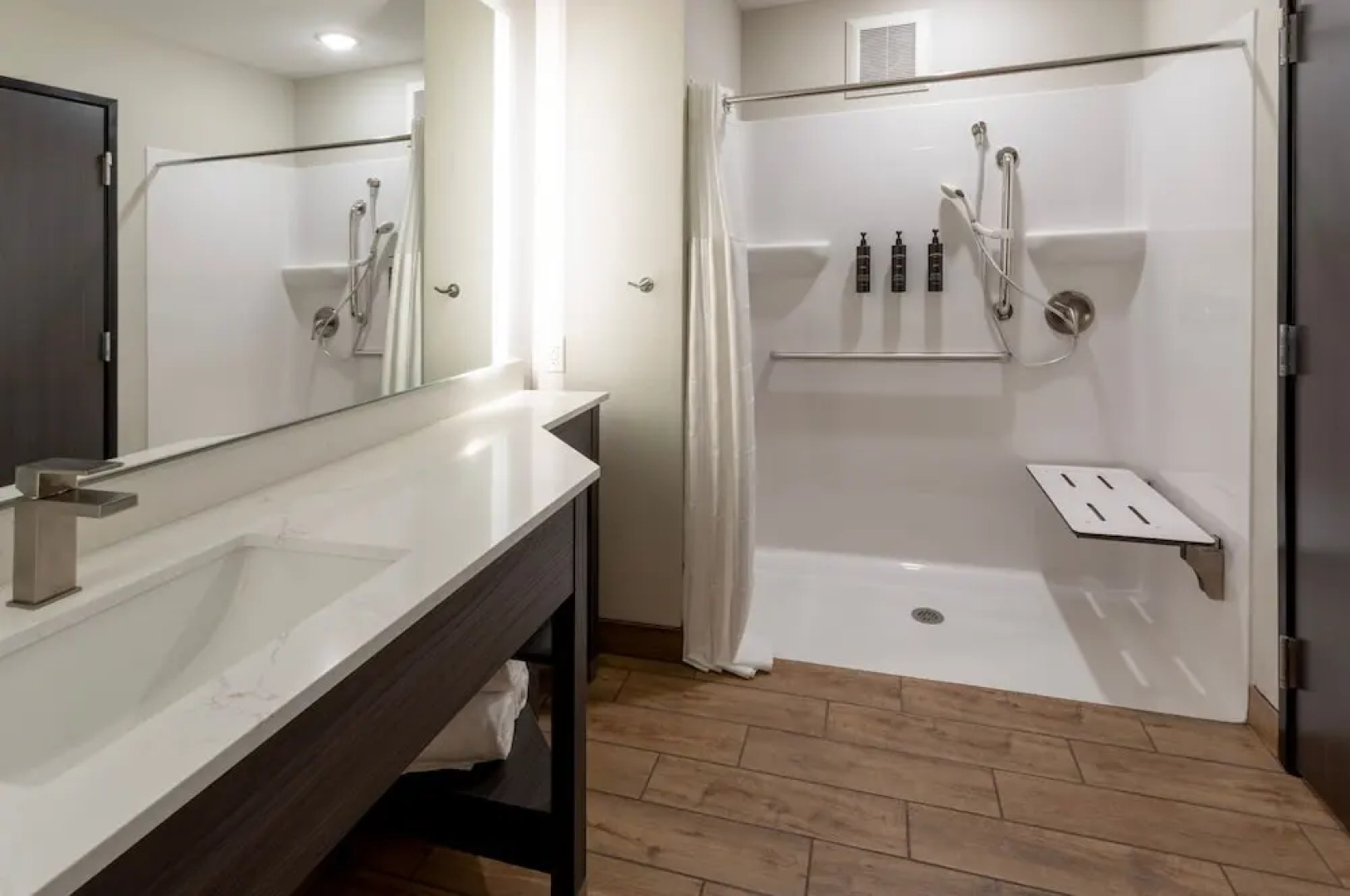 GrandStay Hotel & Suites Algona IA