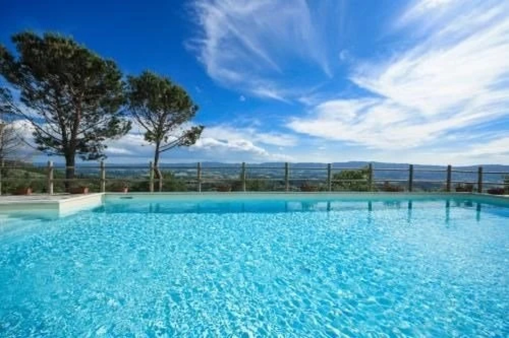 Vallereggi Pool & View