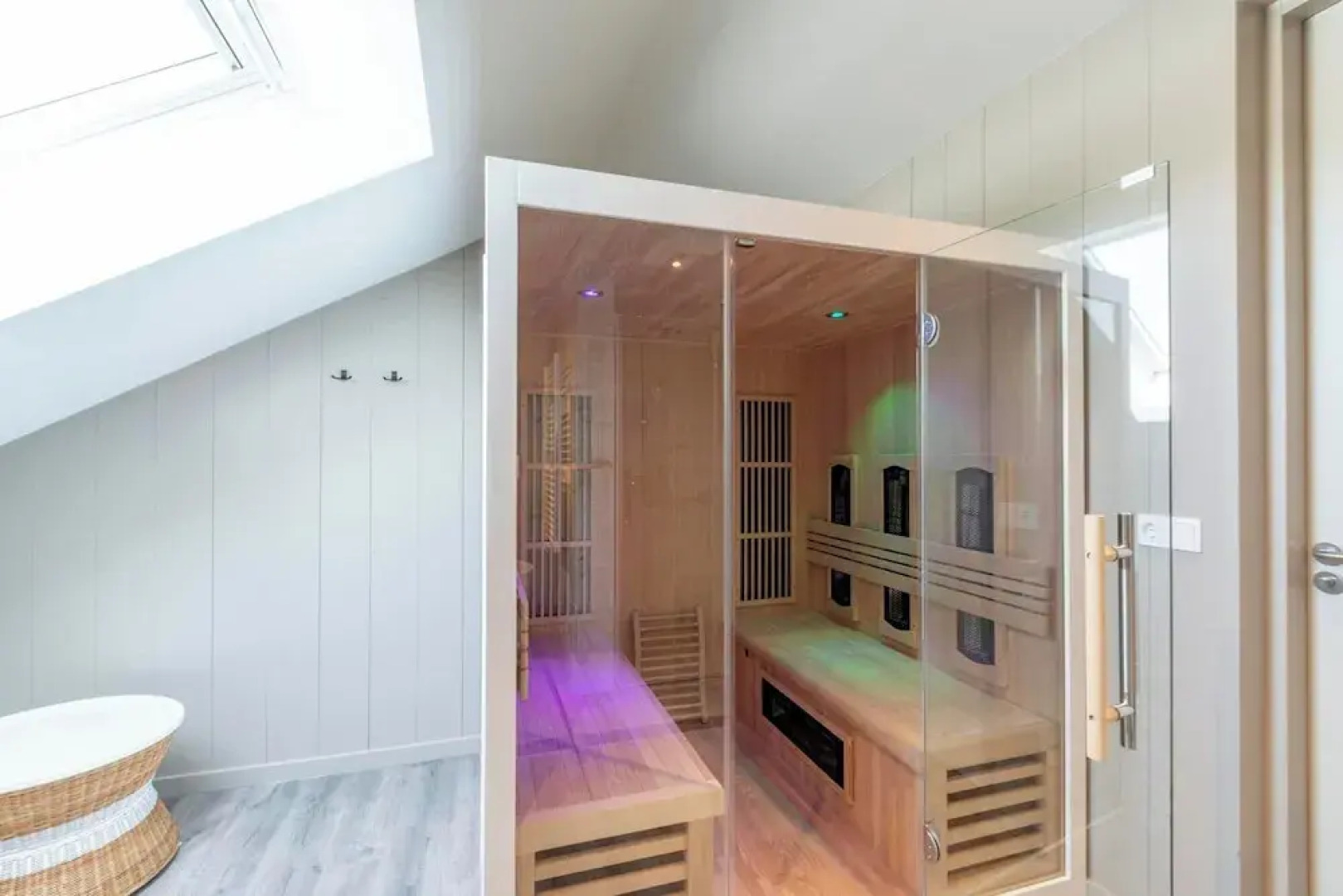 Villa Near North Holland Beach With Jacuzzi