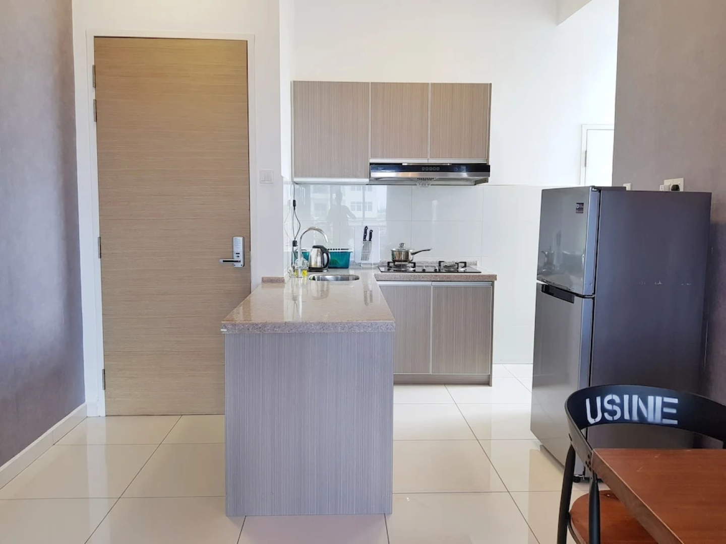 Teiw Family Homestay at Skypod Residence Puchong