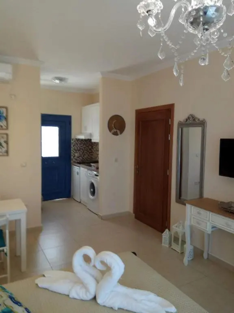 Sunrise Beauty by Zavolas Family - Limni Z2