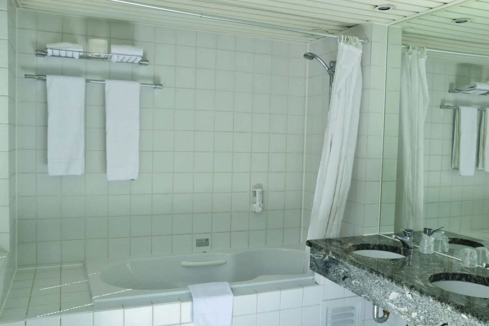 Fletcher Hotel Restaurant Carlton