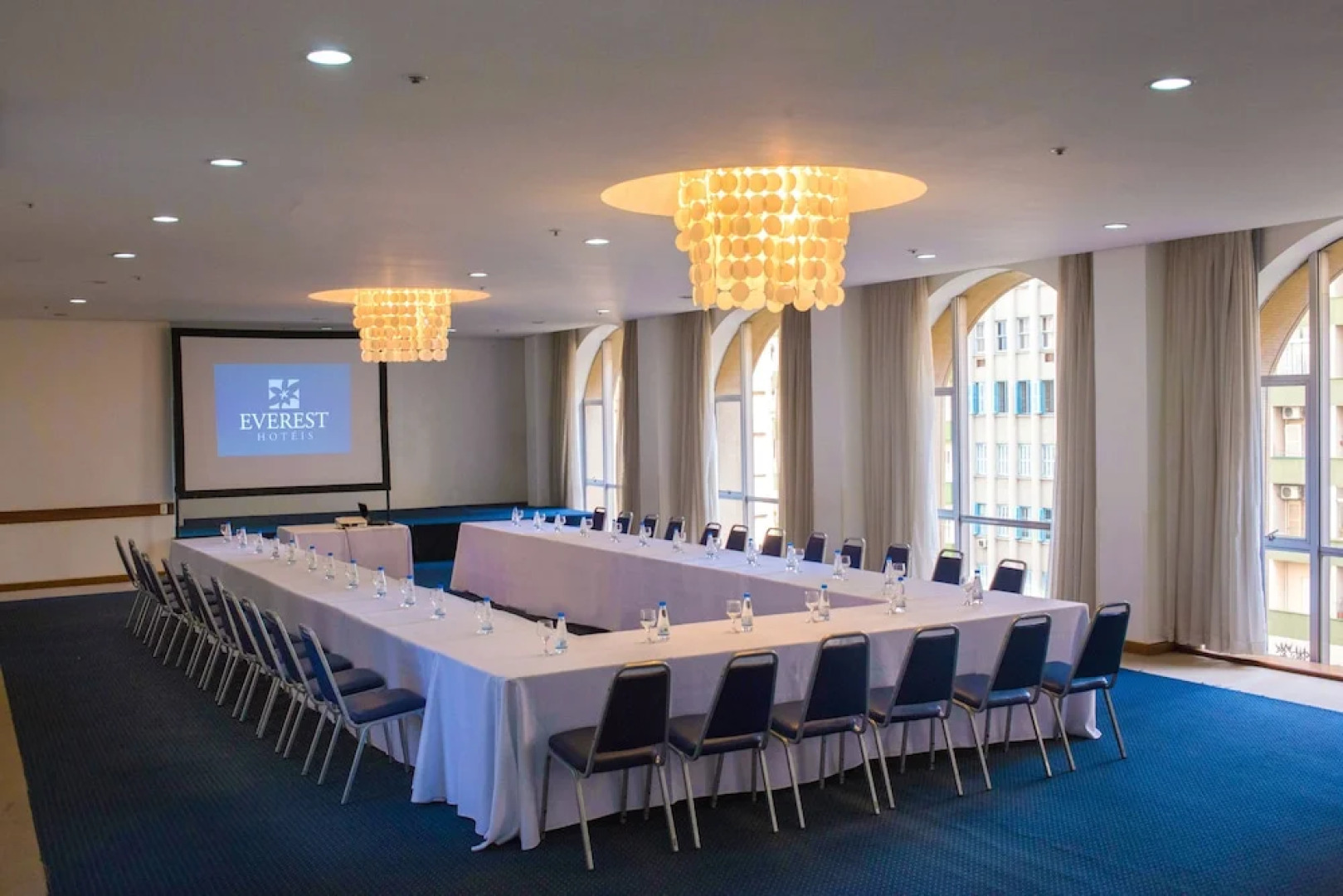 Everest Porto Alegre Hotel