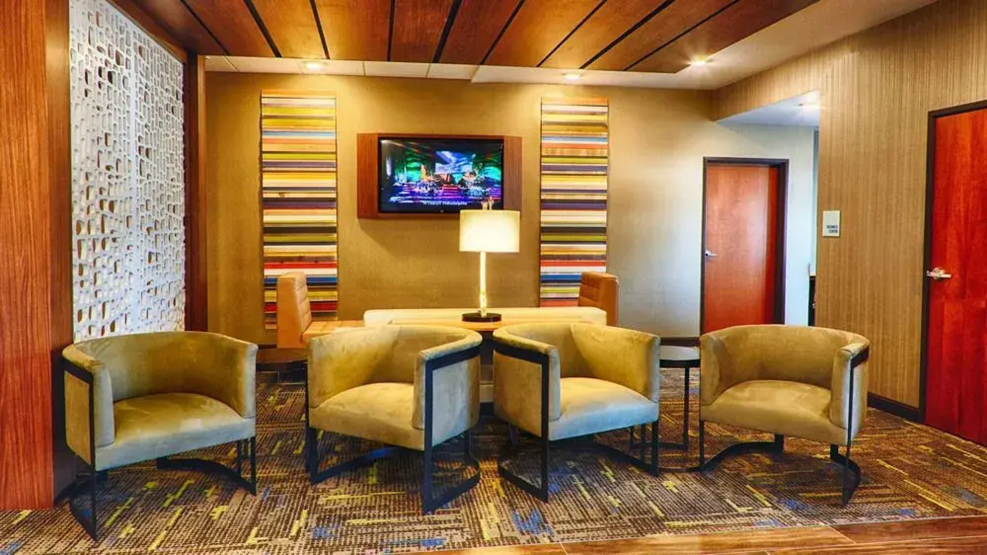 Holiday Inn Express Bordentown - Trenton South