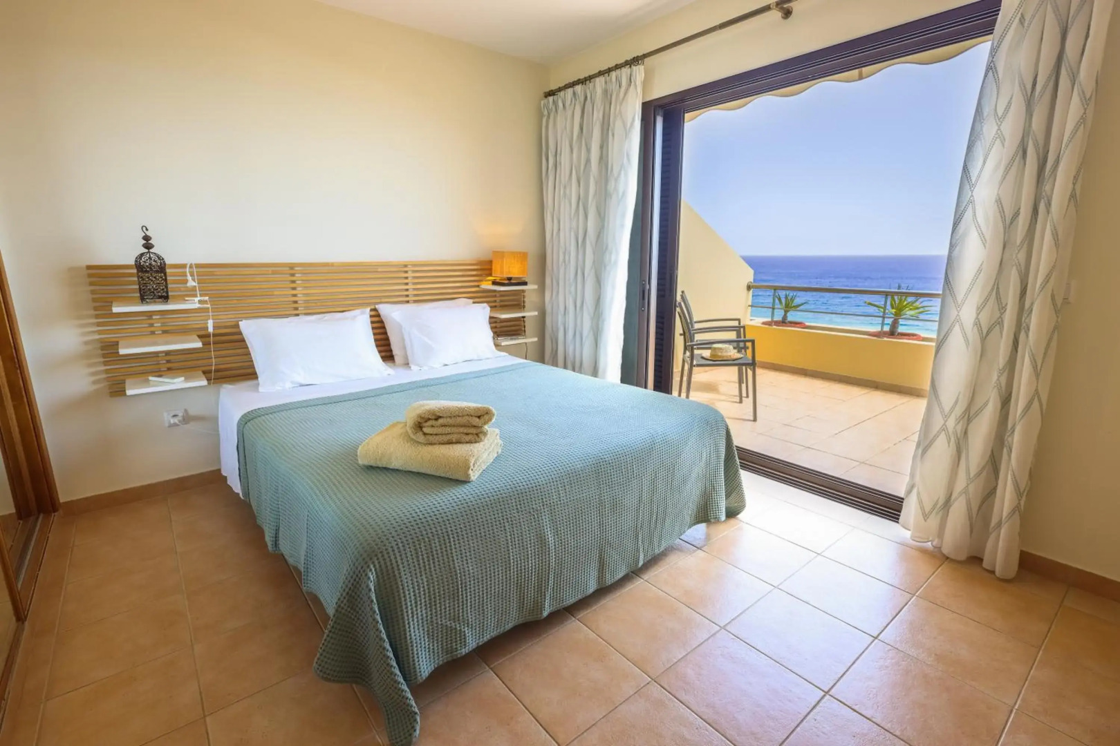 Pedra do Jota - Porto Santo