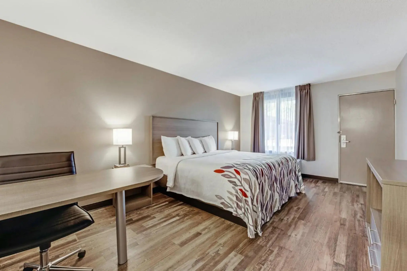 Red Roof Inn & Suites Wilkesboro