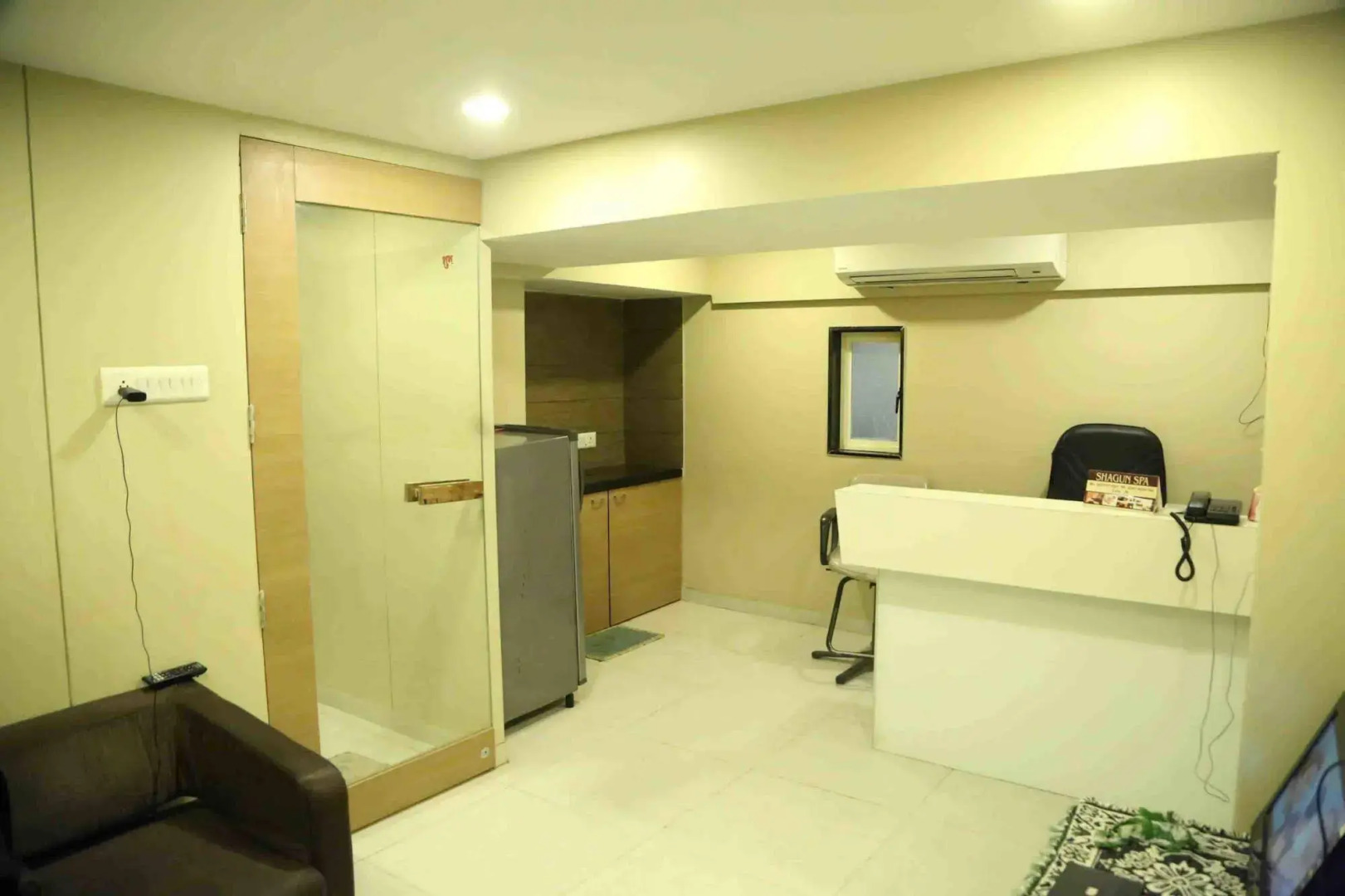 Central Beacon Hotel Surat