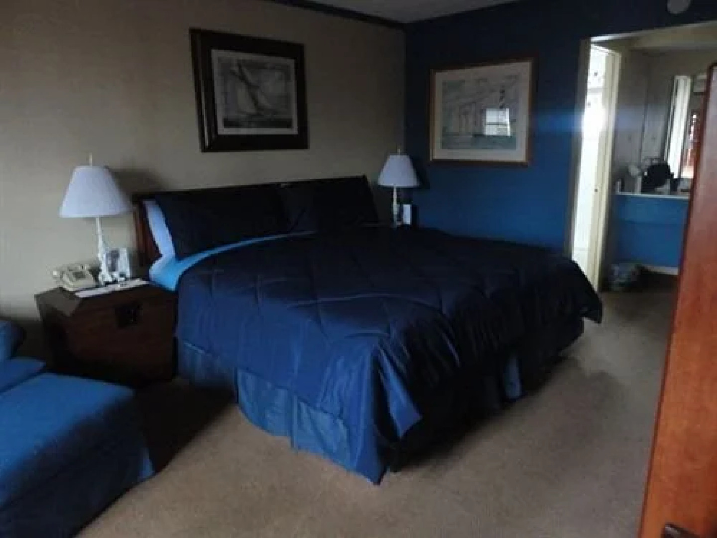 Monterey Inn & Marina