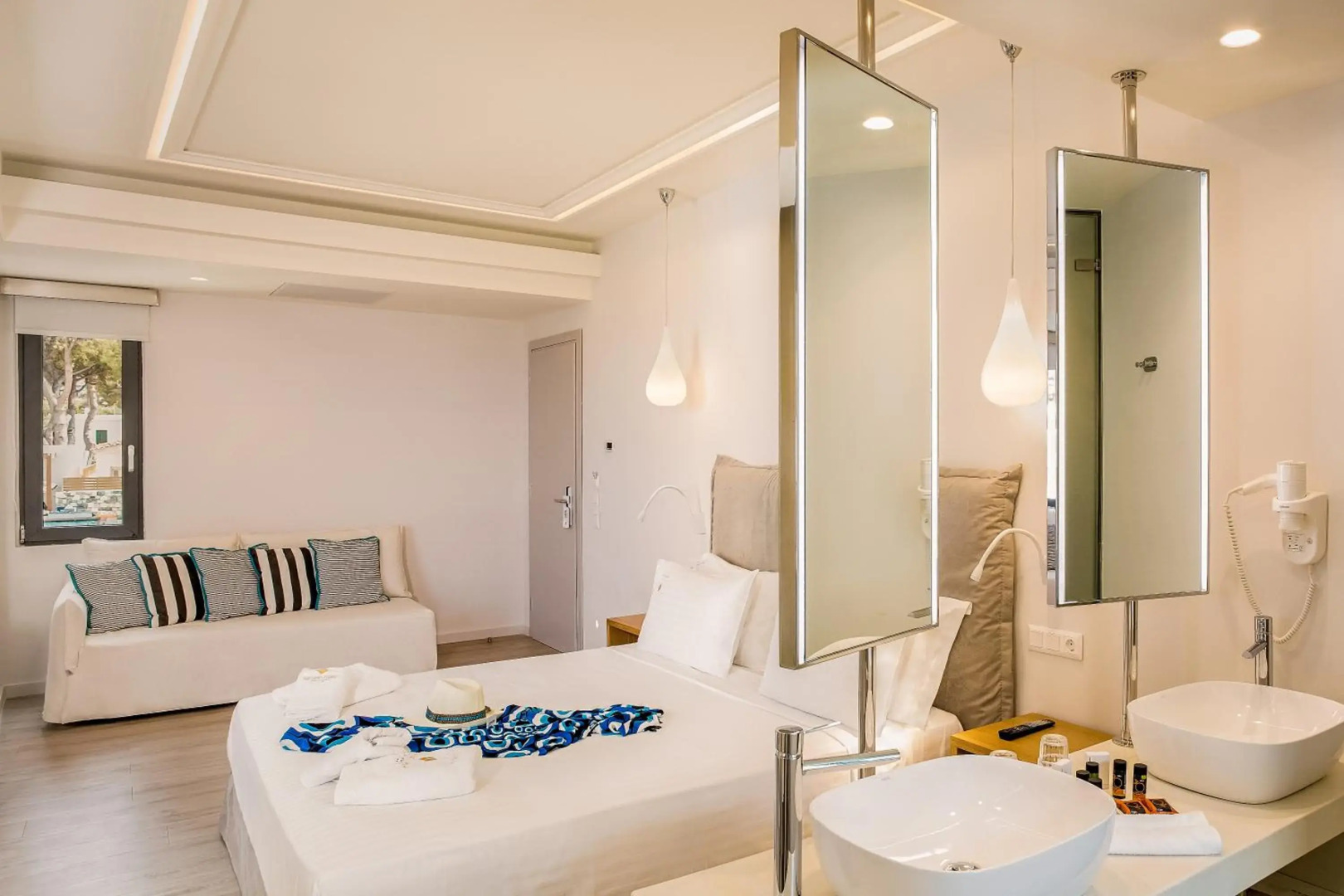 Samian Mare Hotel Suites & Spa