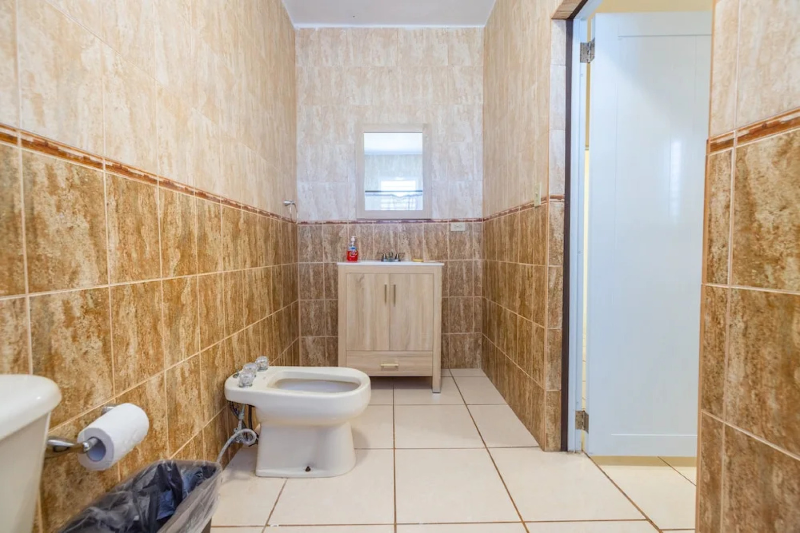 Colinas del Atlantico Vacational House 2nd Floor