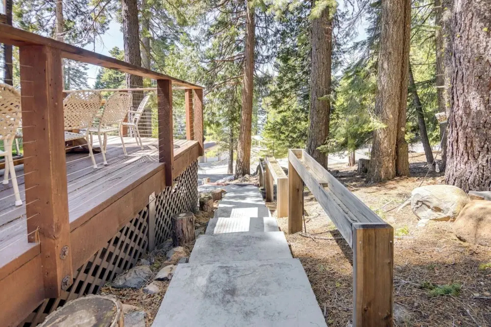 Woodsy Lake Almanor Cabin w/ Community Perks!