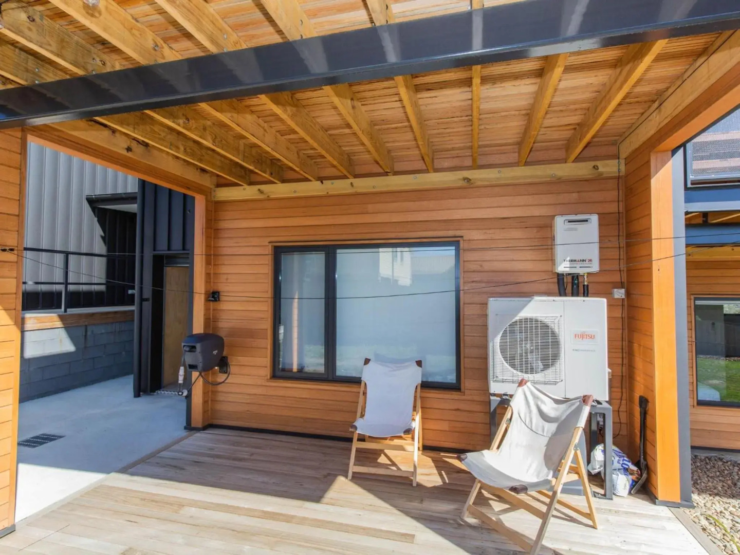 Spuren 4 of 2 Echidna Place East Jindabyne