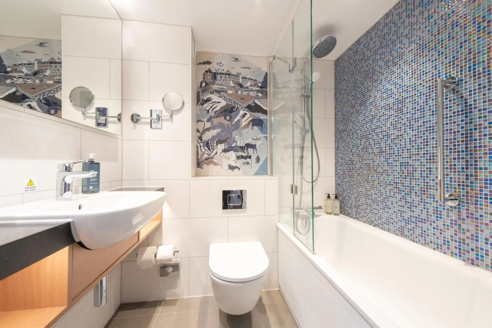 Holiday Inn Edinburgh by IHG
