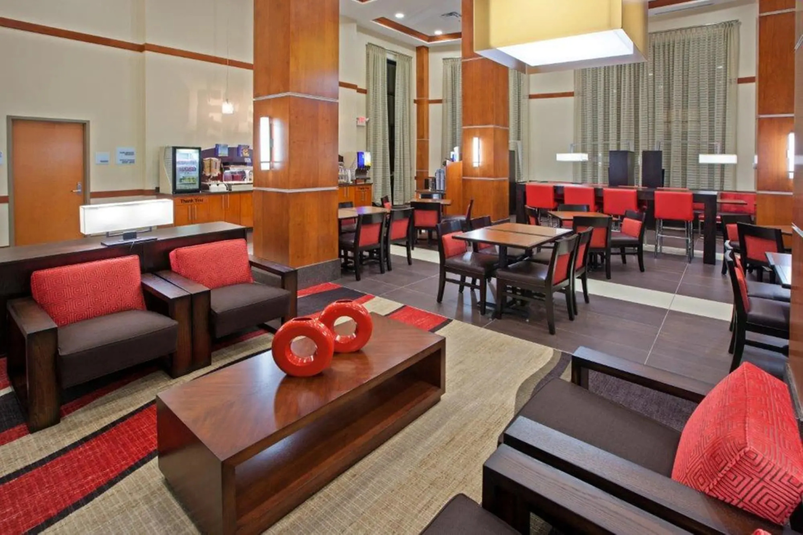 Holiday Inn Express and Suites Columbus Edinburgh by IHG