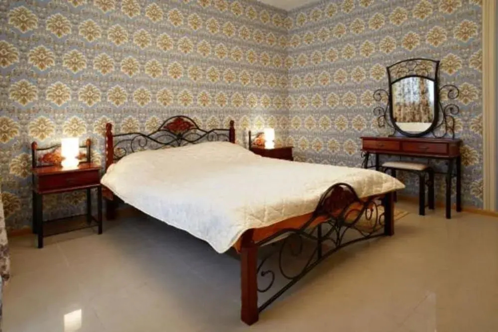 Успенский Двор