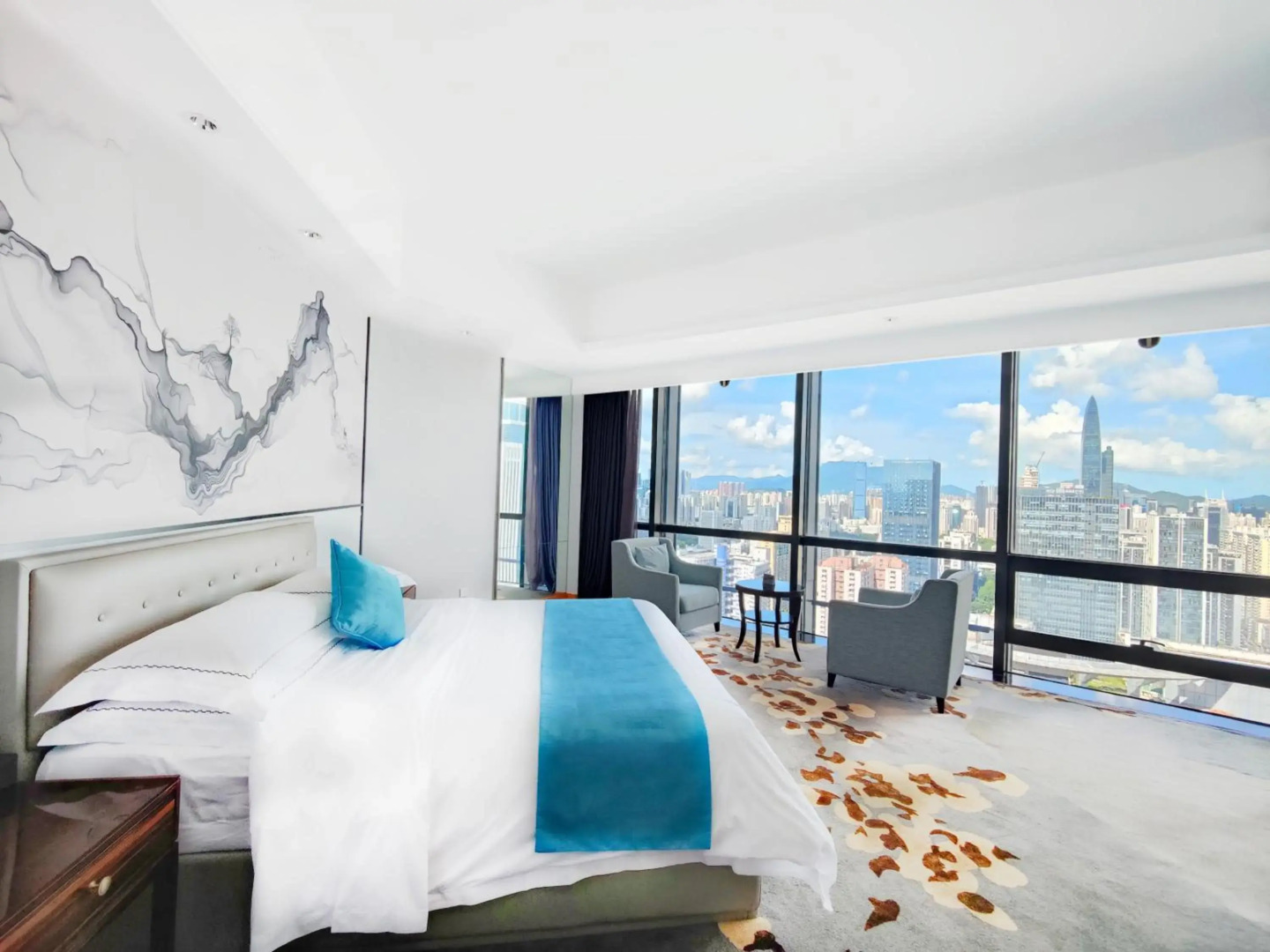 Shenzhen Huaqiang Plaza Hotel