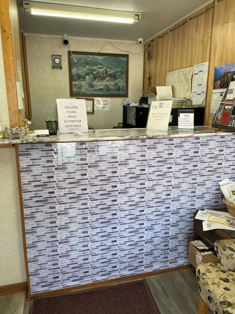 Colonial Inn Dyersville