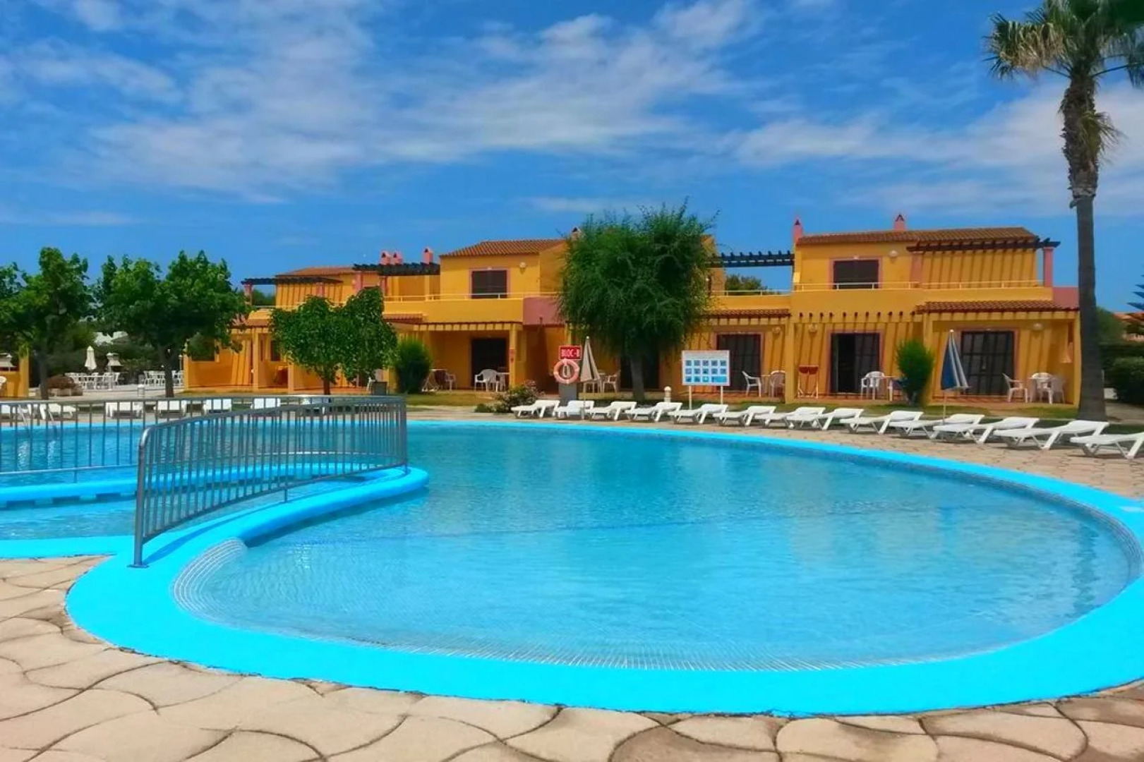 Ses Anneres apartments