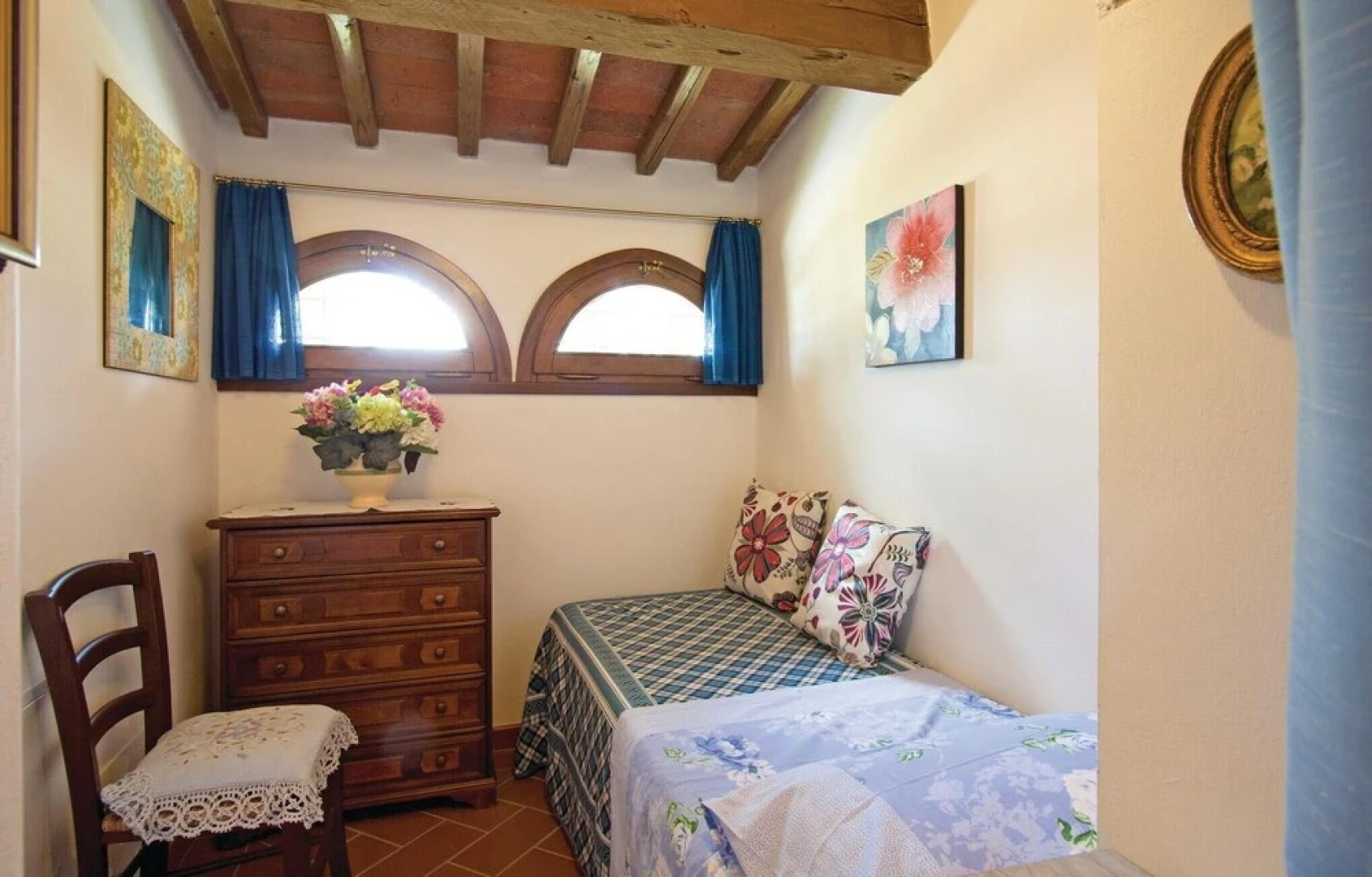 Stunning Home in Ponte Buggianese PT With Wifi and 4 Bedrooms