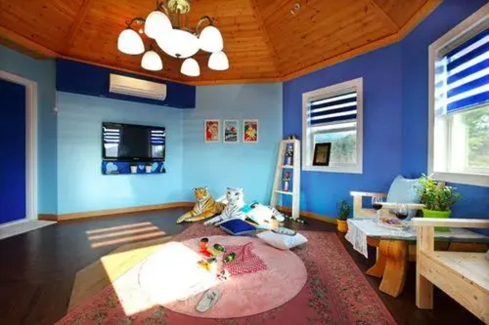 Squirrel And Akorn Pension