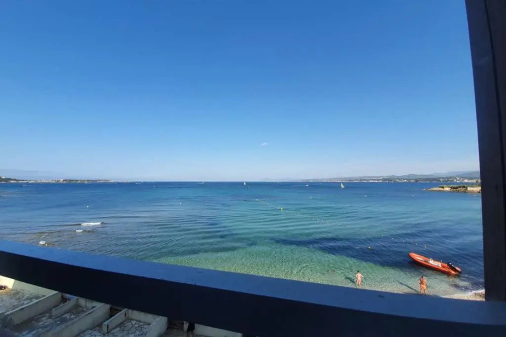Miramare appartement pieds dans l eau vue mer féerique 180° féerique