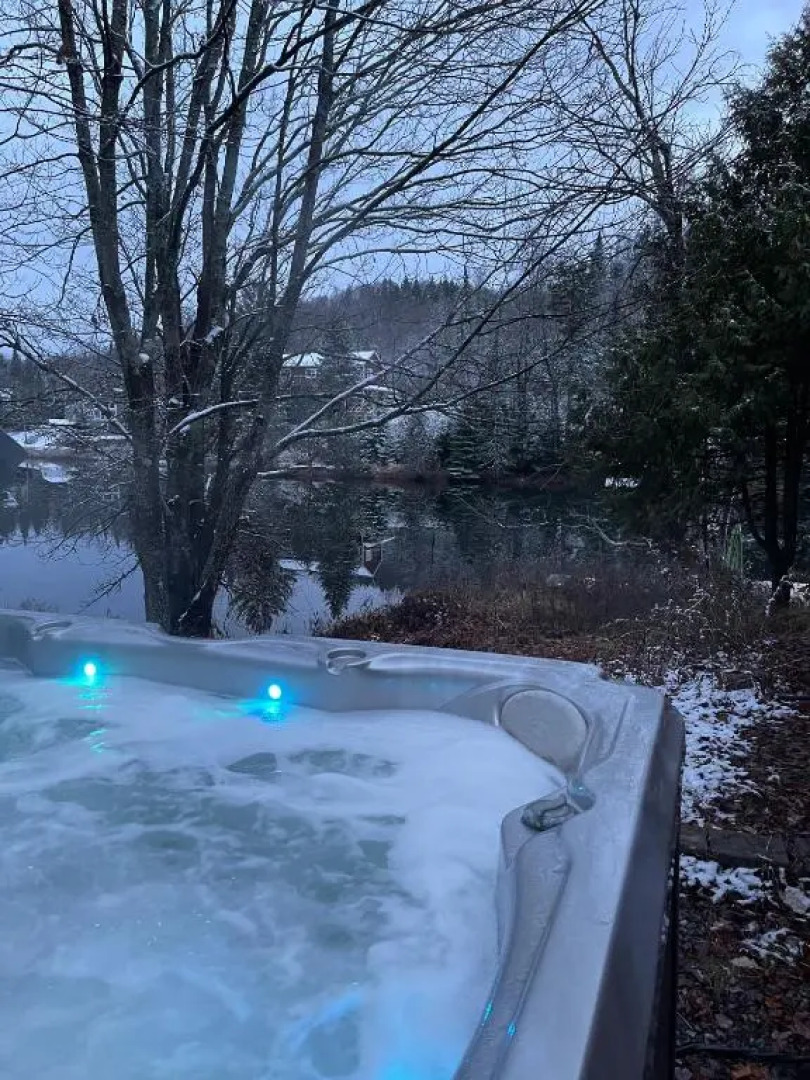 Chalet Lac Long - Spa au Bord du lac