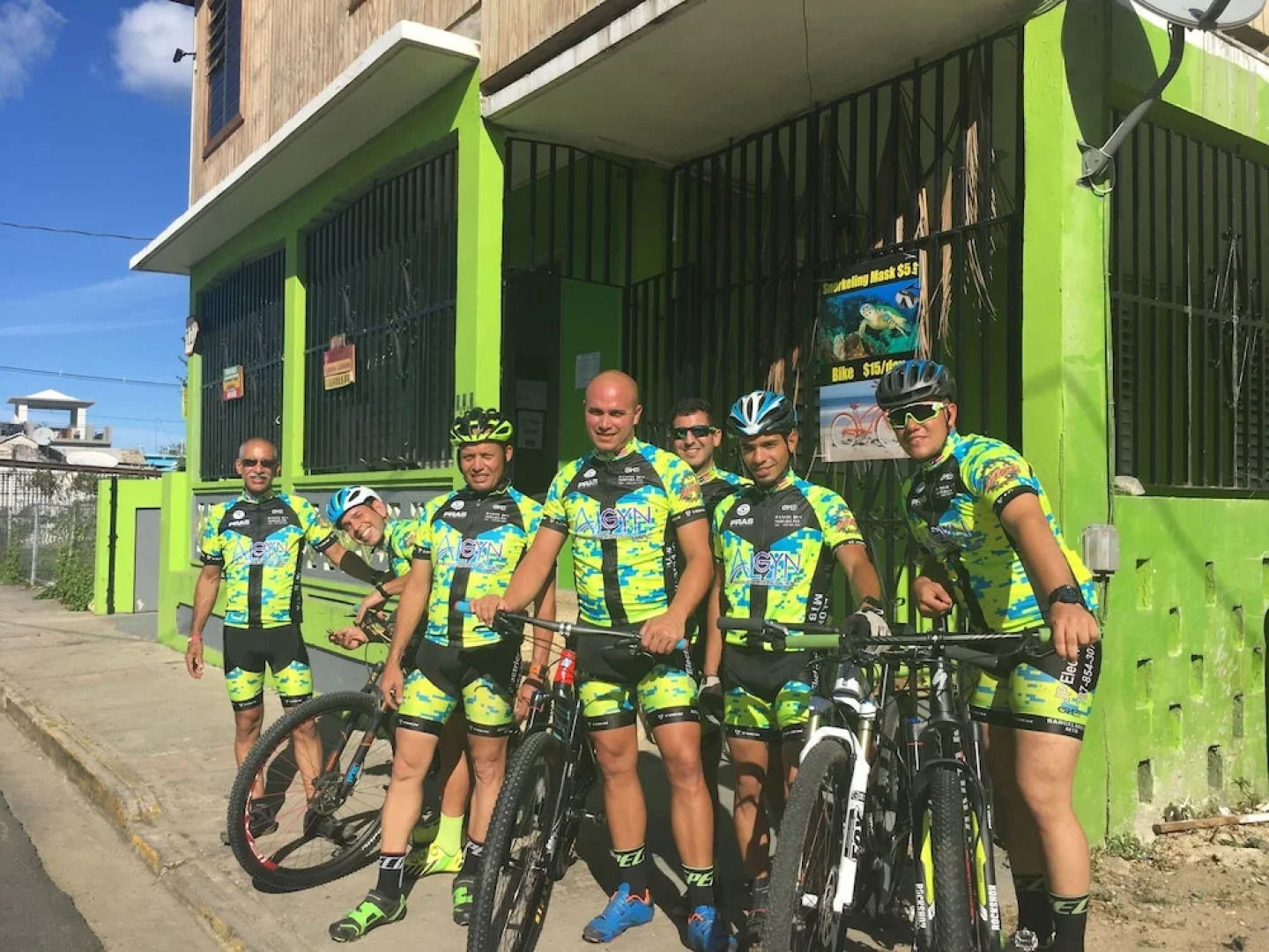 Vieques Hostel Good Vibe House