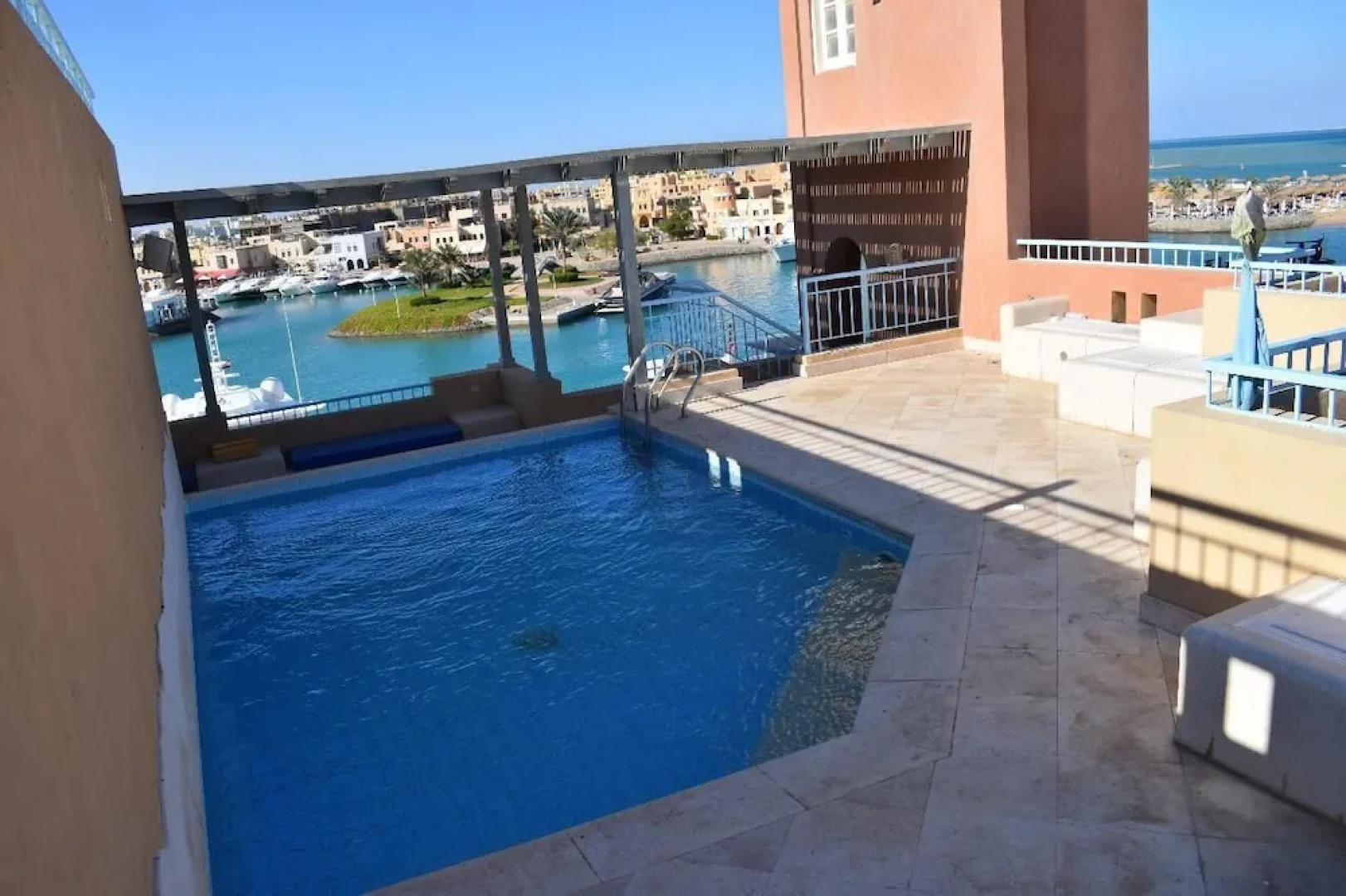 Amazing Penthouse with Sea and Roof Pool