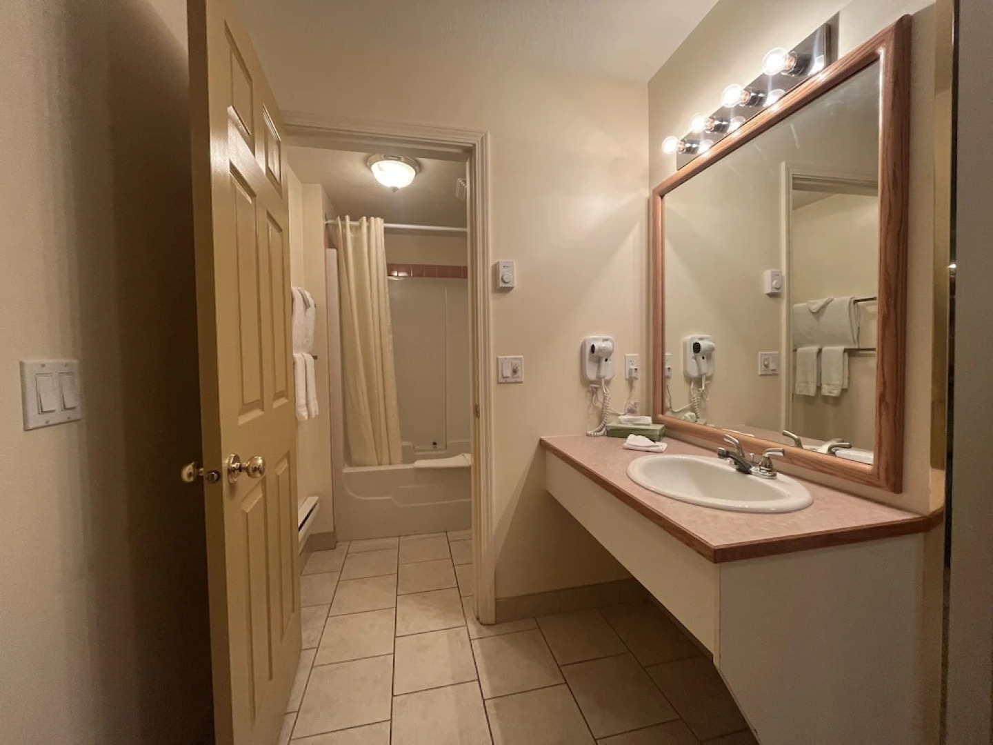 Western Budget Motel Whitecourt 3