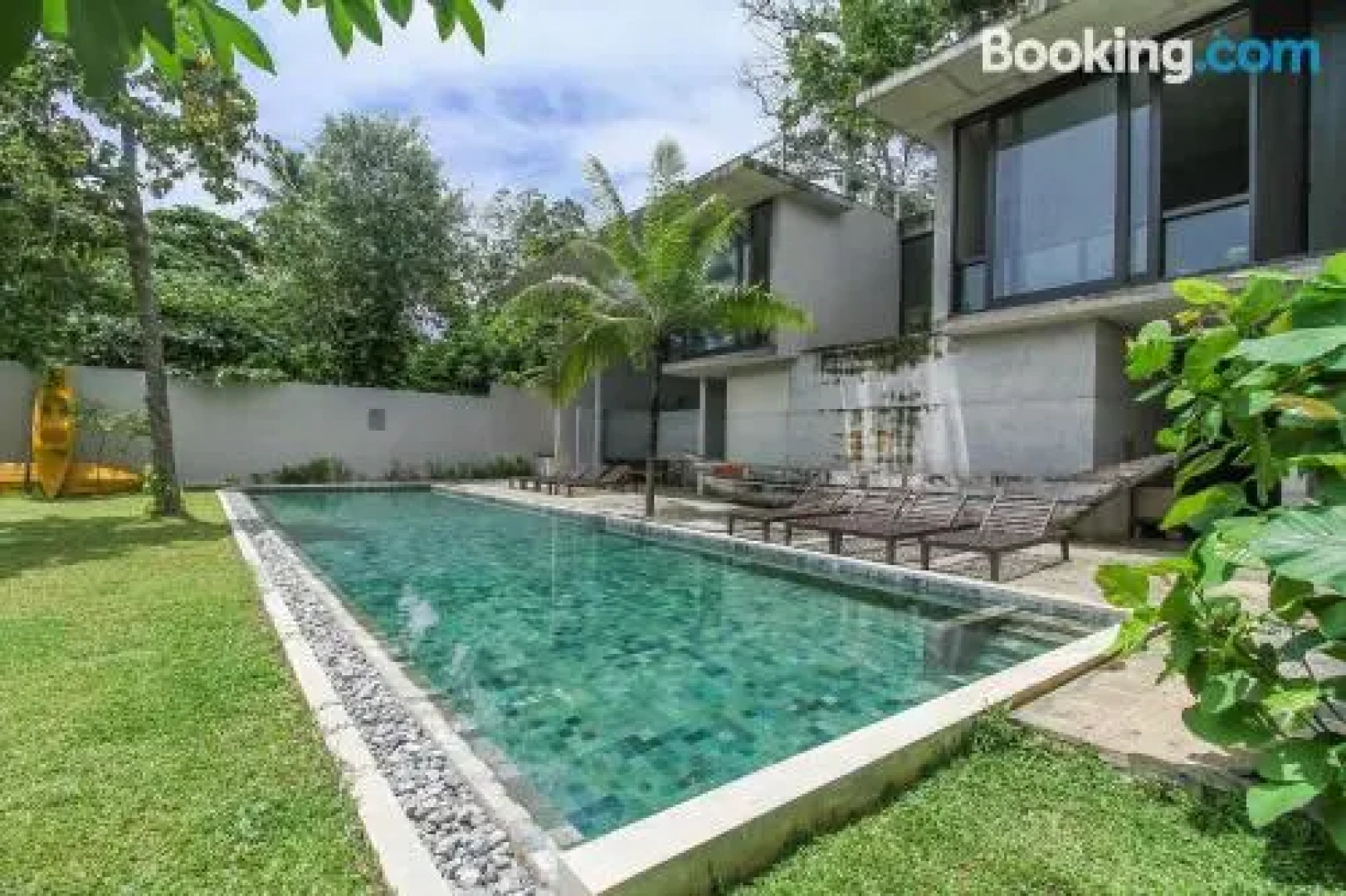 Rimarkvin River Edge Resort