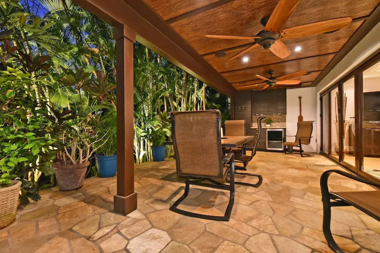 Puamana 55-4 2 Bedrooms 2.5 Bathrooms Townhouse