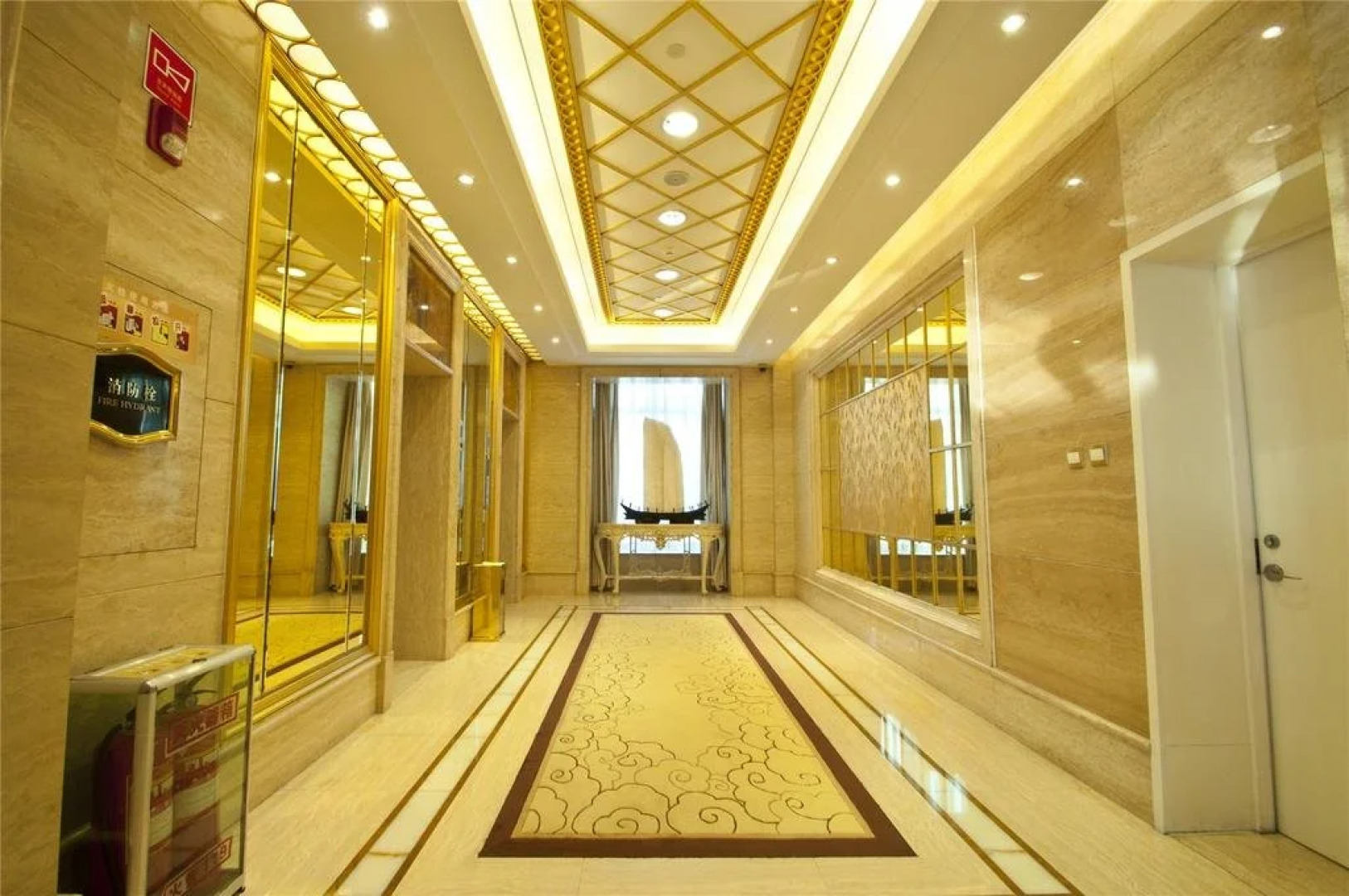 Huasheng Jiangquan Hotel & Town