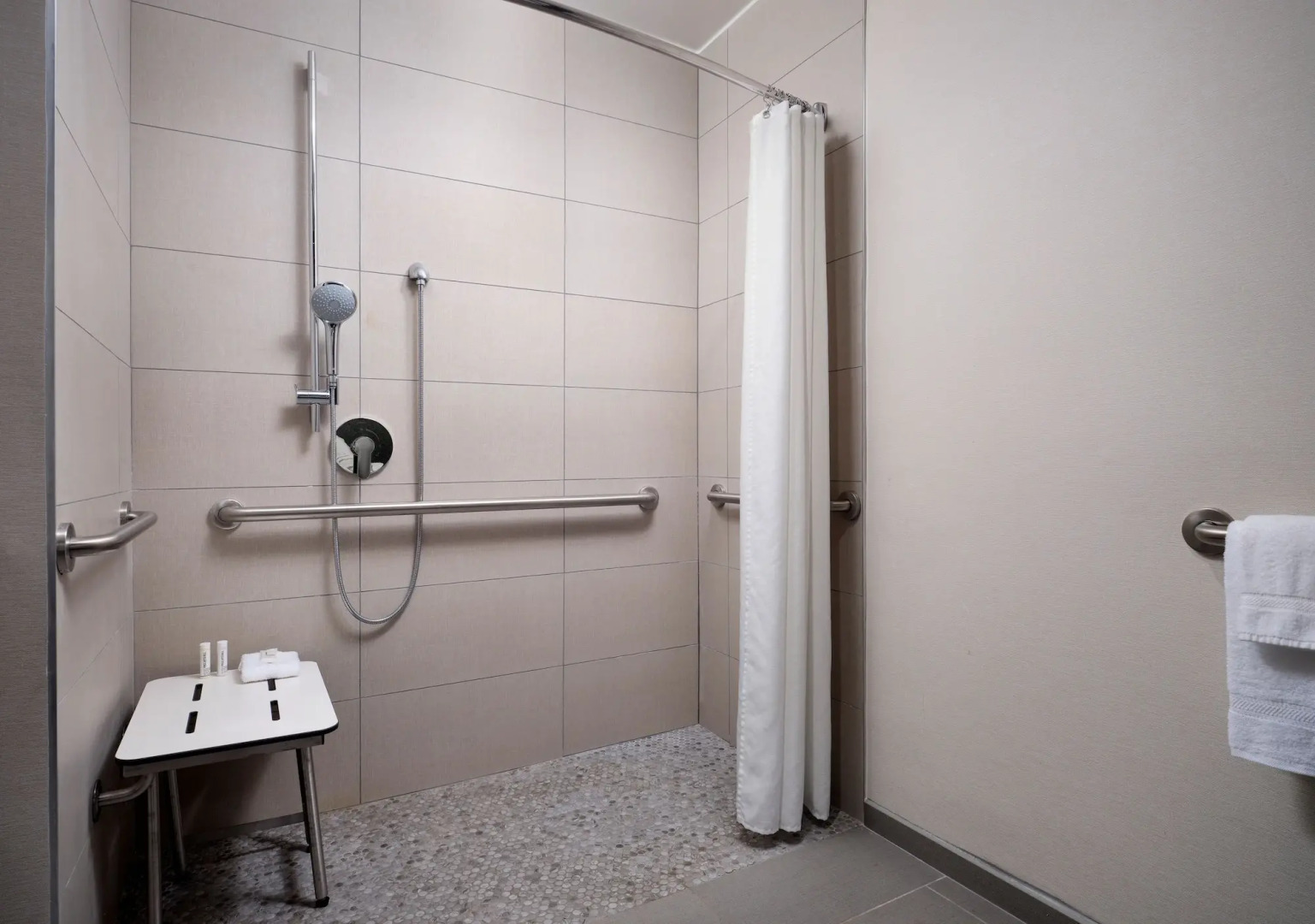 Sheraton Grand Rapids Airport Hotel