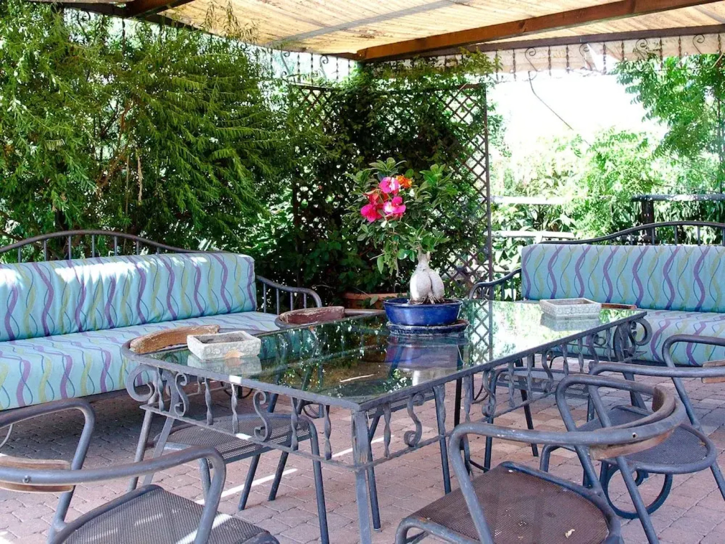 Villa in Alia With Pool & Olive Views