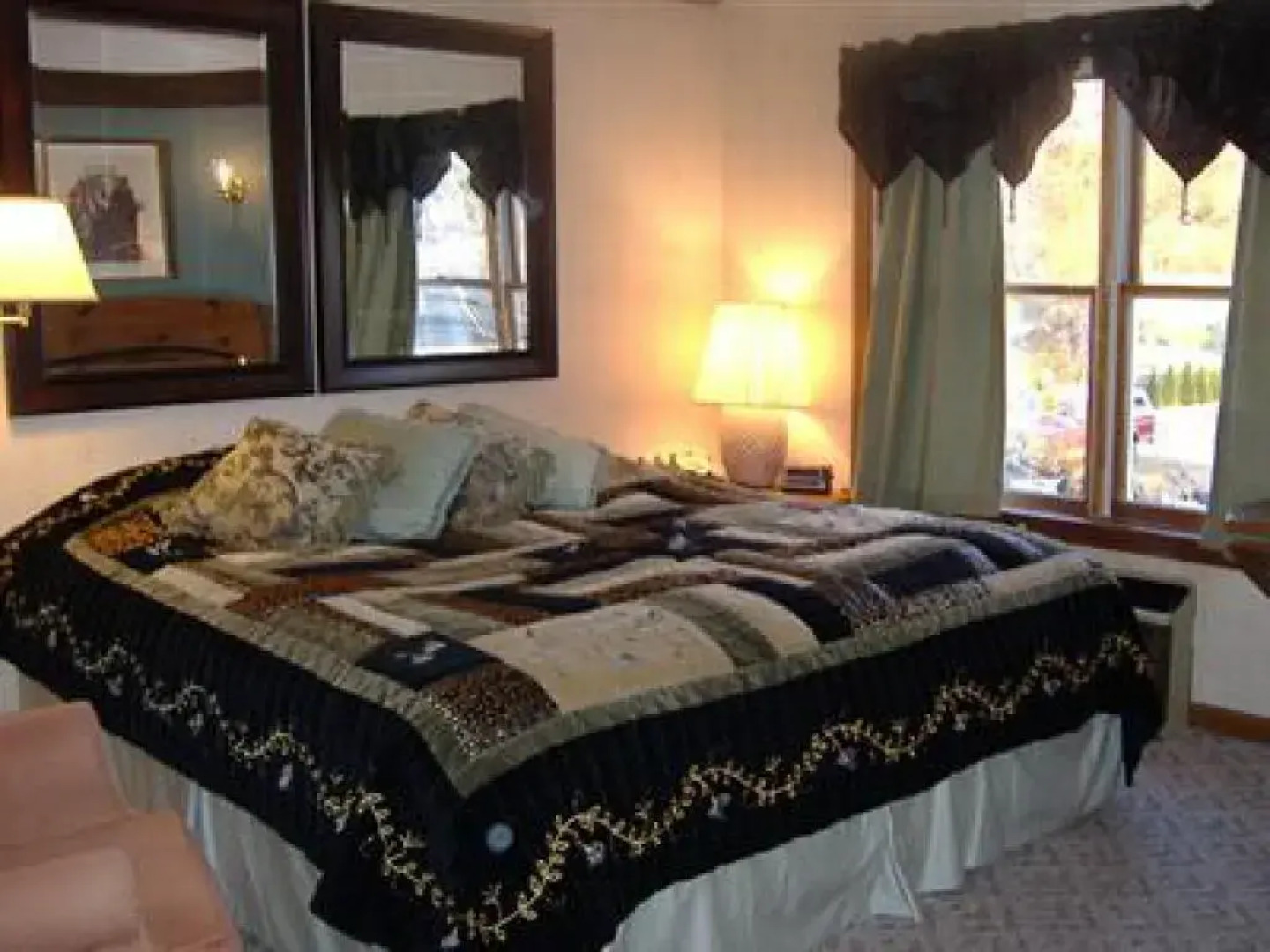 Sturbridge Country Inn