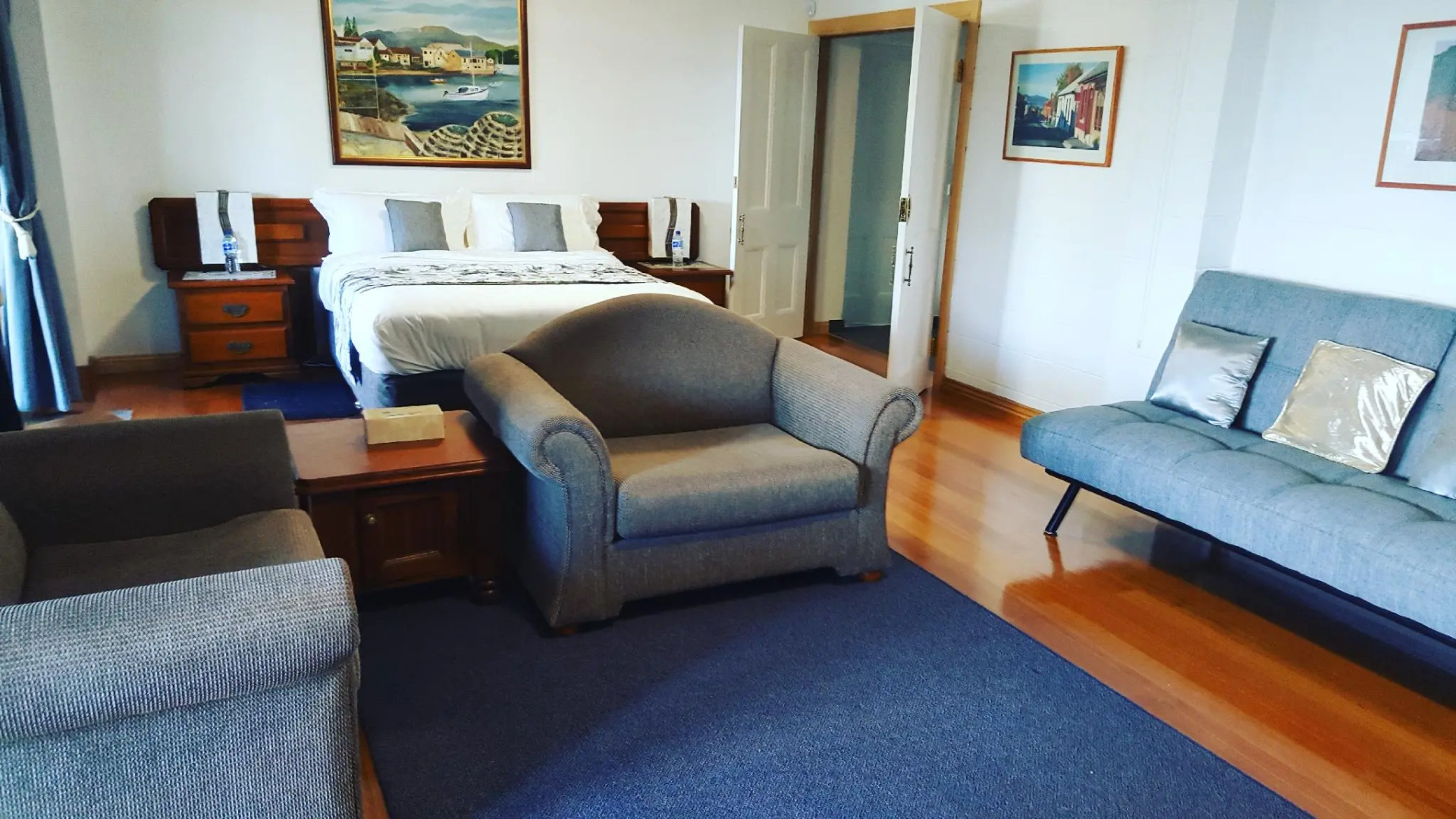 Applebay Guest House