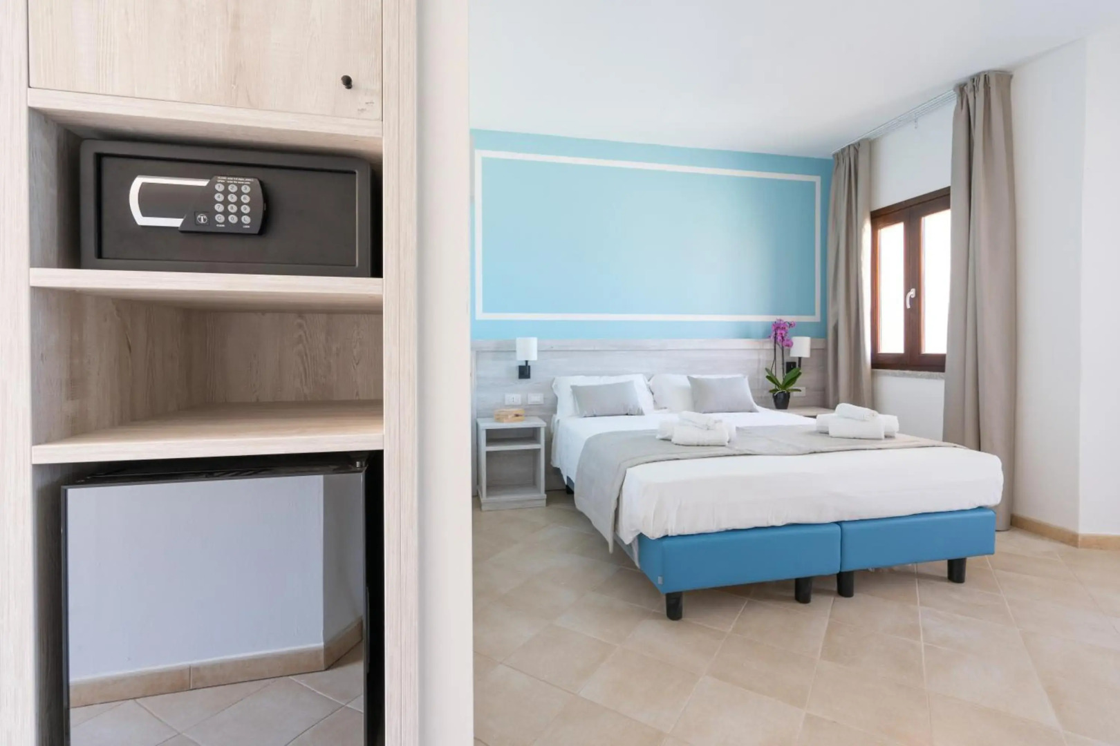 Отель Red Sun Village